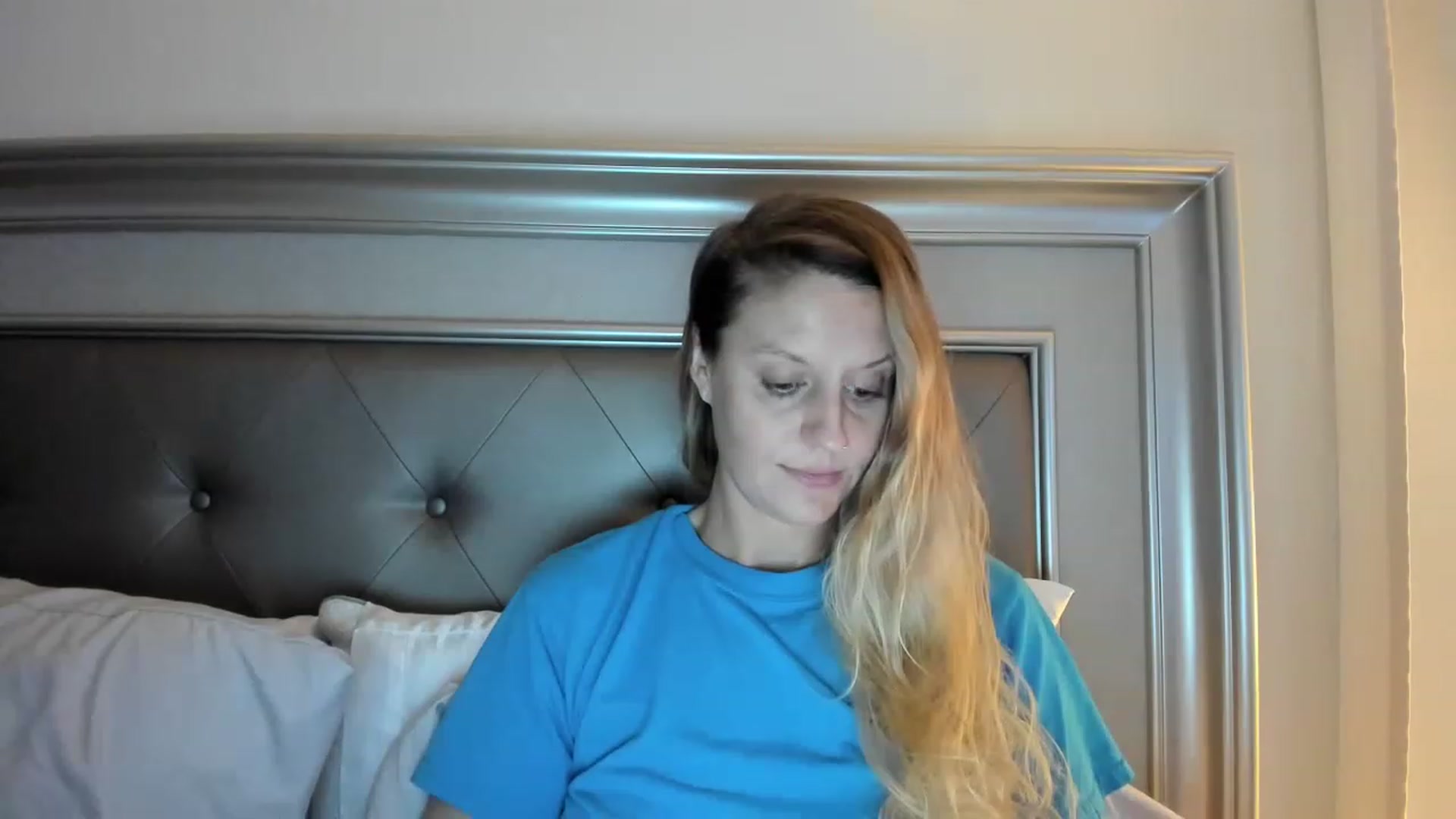 Gallery image thumbnail from Ca_ndi's myfreecams stream on, 07/18/2023, 12:34 image 17 of 20