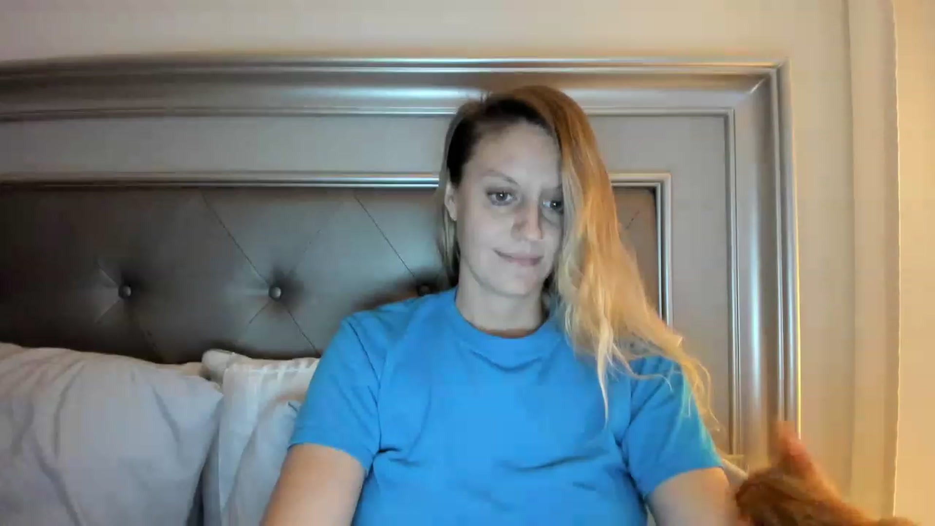 Gallery image thumbnail from Ca_ndi's myfreecams stream on, 07/18/2023, 12:34 image 13 of 20