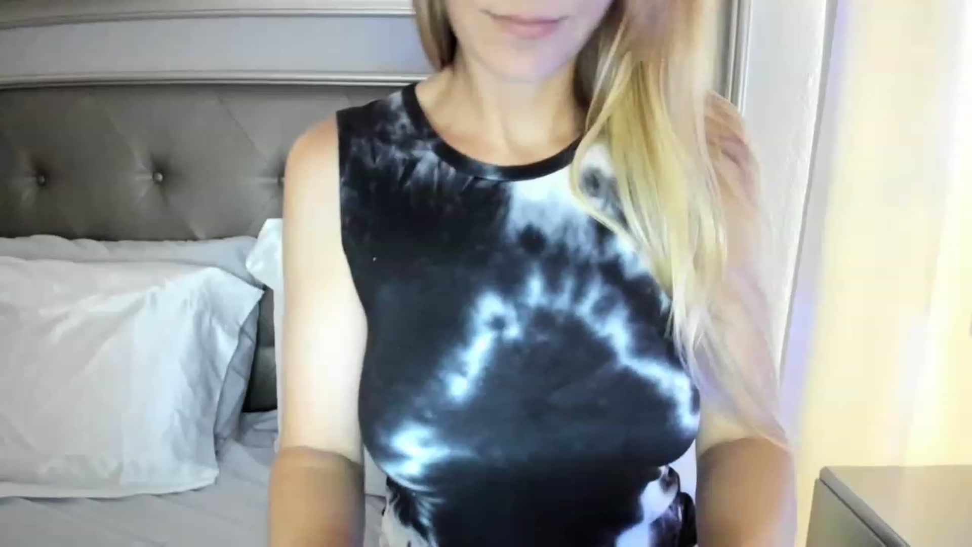 Gallery image thumbnail from Ca_ndi's myfreecams stream on, 08/08/2023, 18:27 image 19 of 20