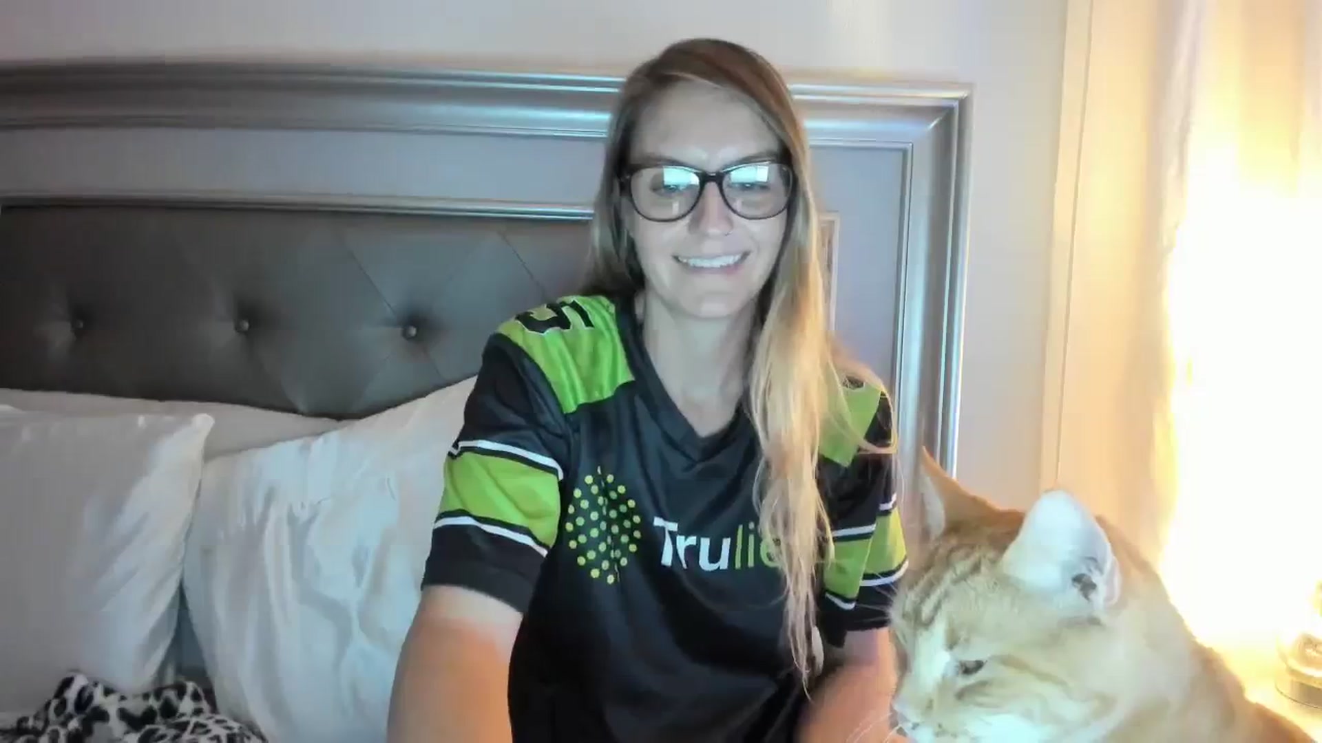 Gallery image thumbnail from Ca_ndi's myfreecams stream on, 08/14/2023, 24:33 image 9 of 20