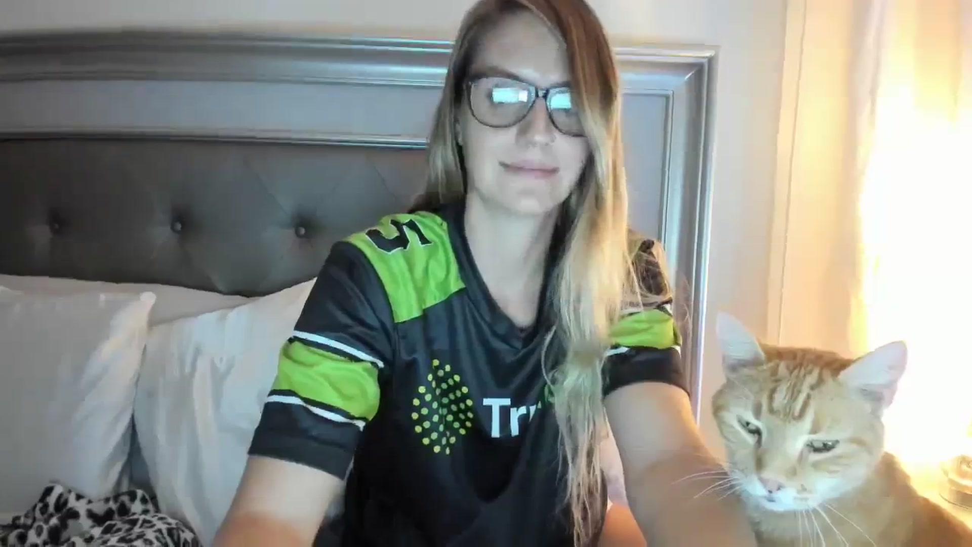 Gallery image thumbnail from Ca_ndi's myfreecams stream on, 08/14/2023, 24:33 image 8 of 20