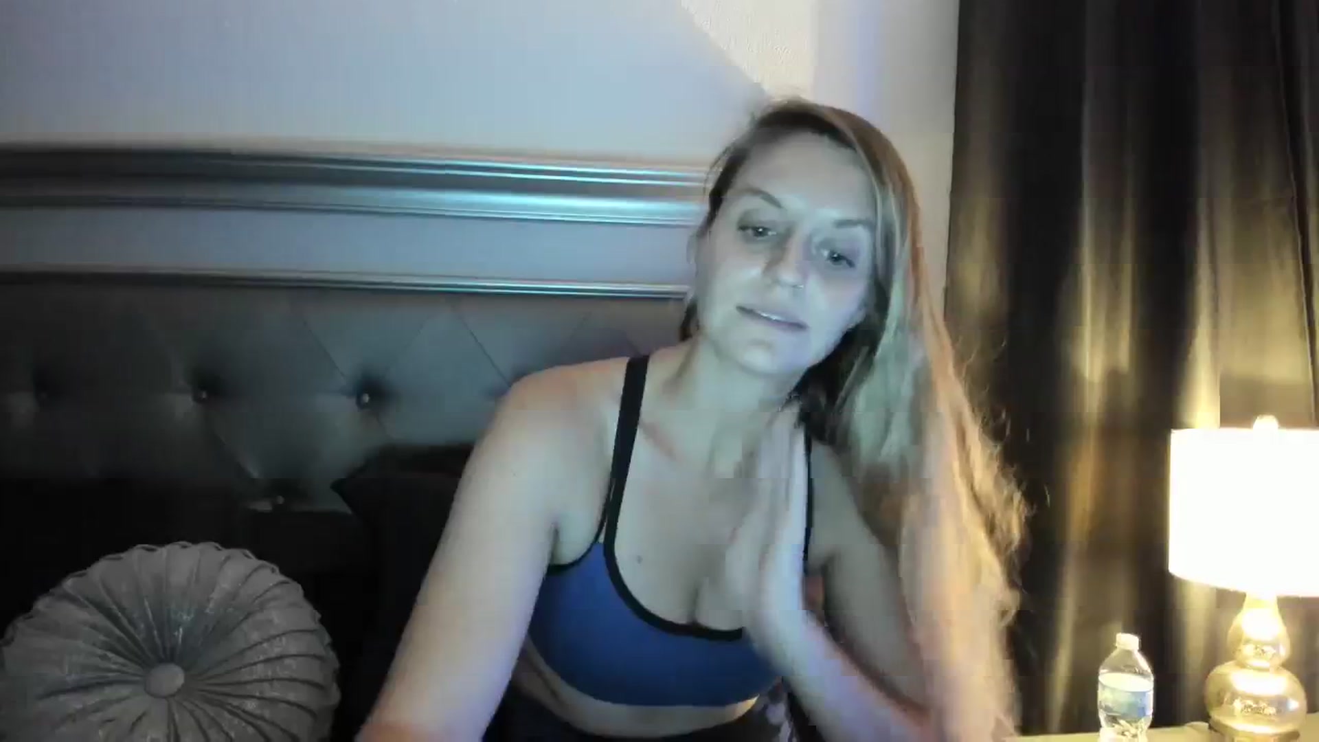 Gallery image thumbnail from Ca_ndi's myfreecams stream on, 08/17/2023, 20:33 image 12 of 20