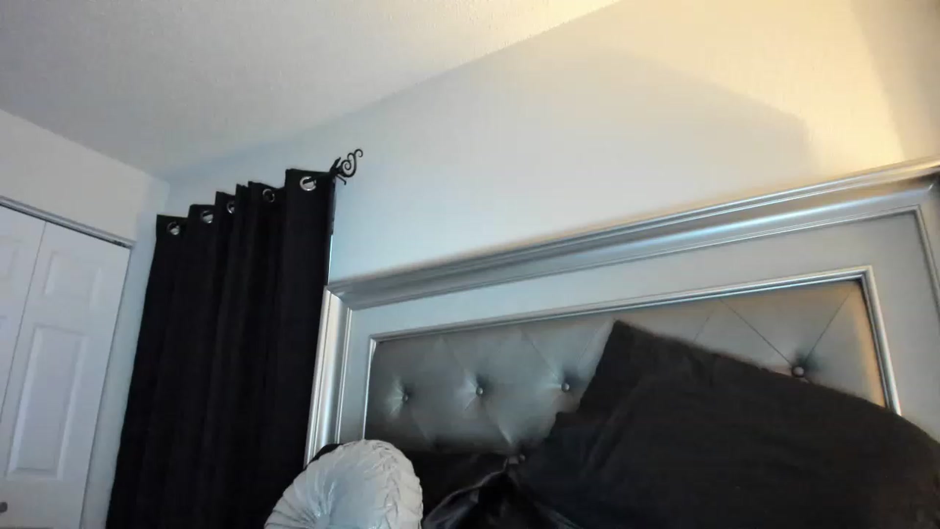 Gallery image thumbnail from Ca_ndi's myfreecams stream on, 08/18/2023, 11:08 image 5 of 20