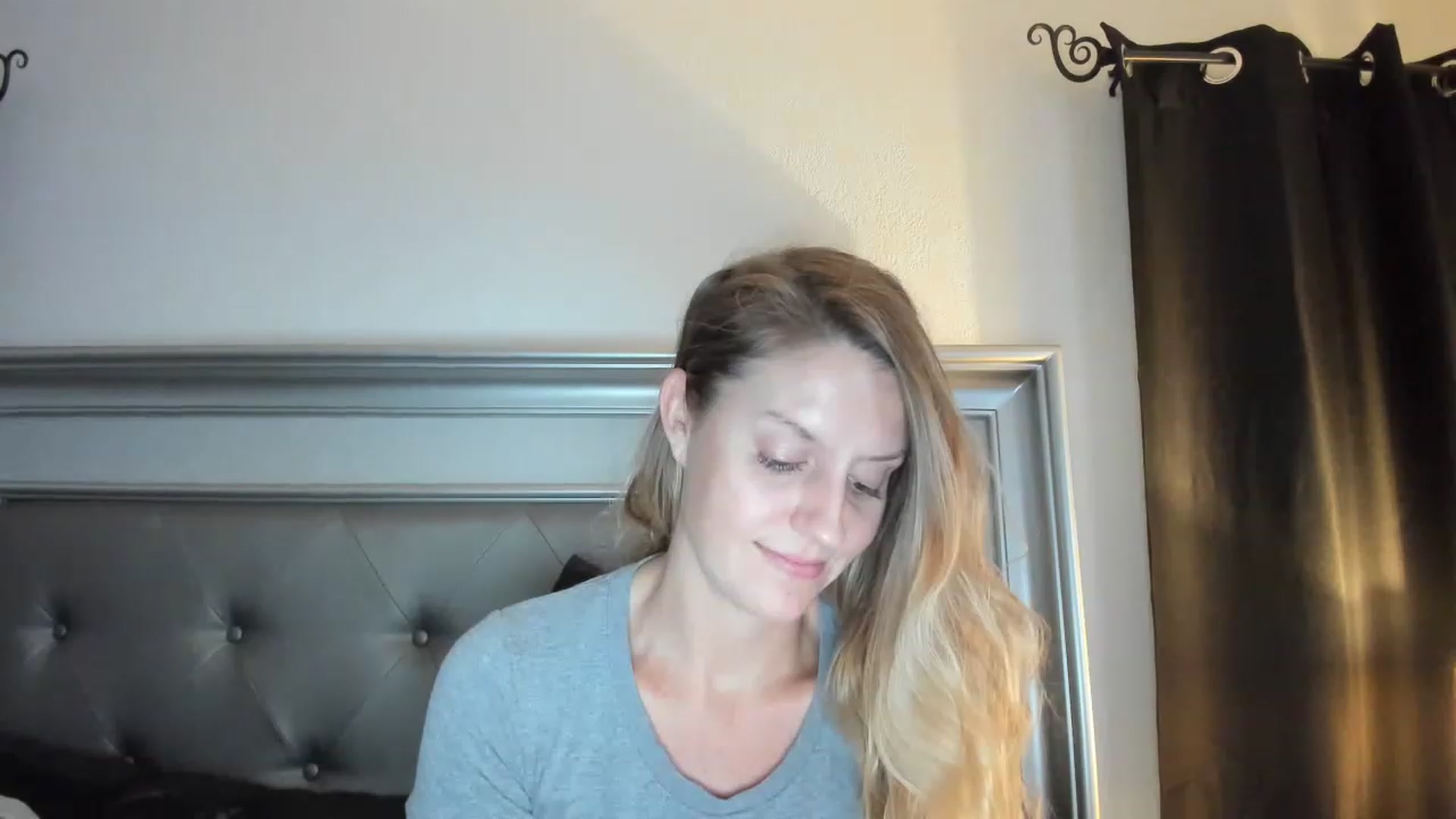 Gallery image thumbnail from Ca_ndi's myfreecams stream on, 08/18/2023, 11:08 image 17 of 20