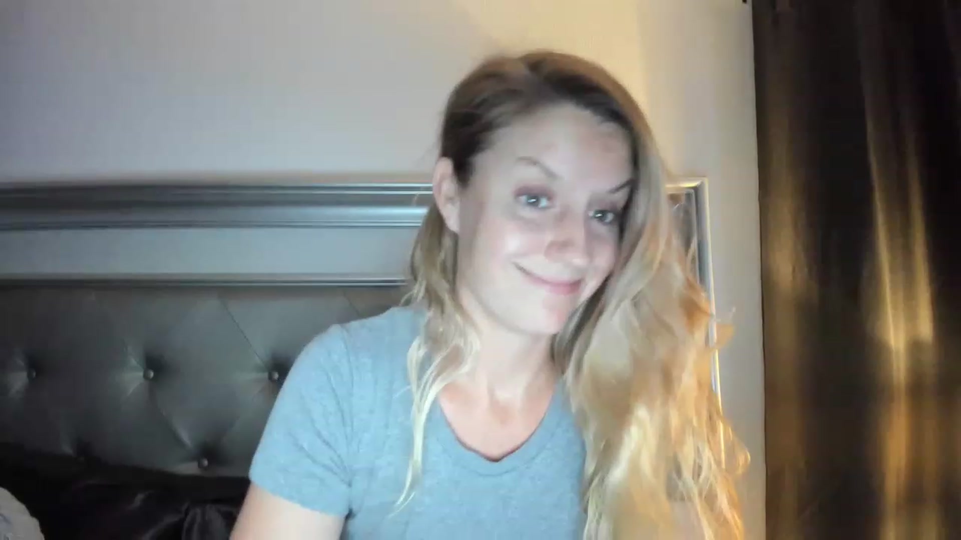 Gallery image thumbnail from Ca_ndi's myfreecams stream on, 08/18/2023, 11:08 image 10 of 20