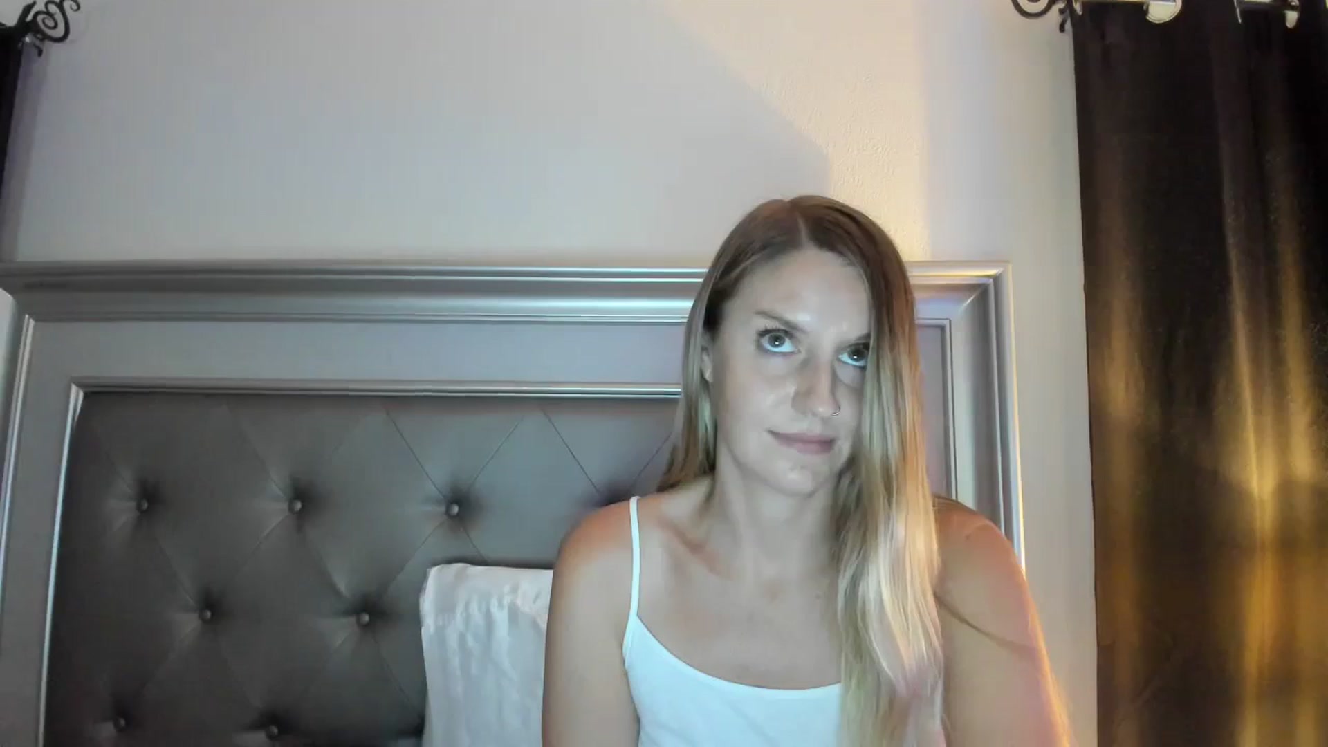 Gallery image thumbnail from Ca_ndi's myfreecams stream on, 08/21/2023, 16:26 image 13 of 20