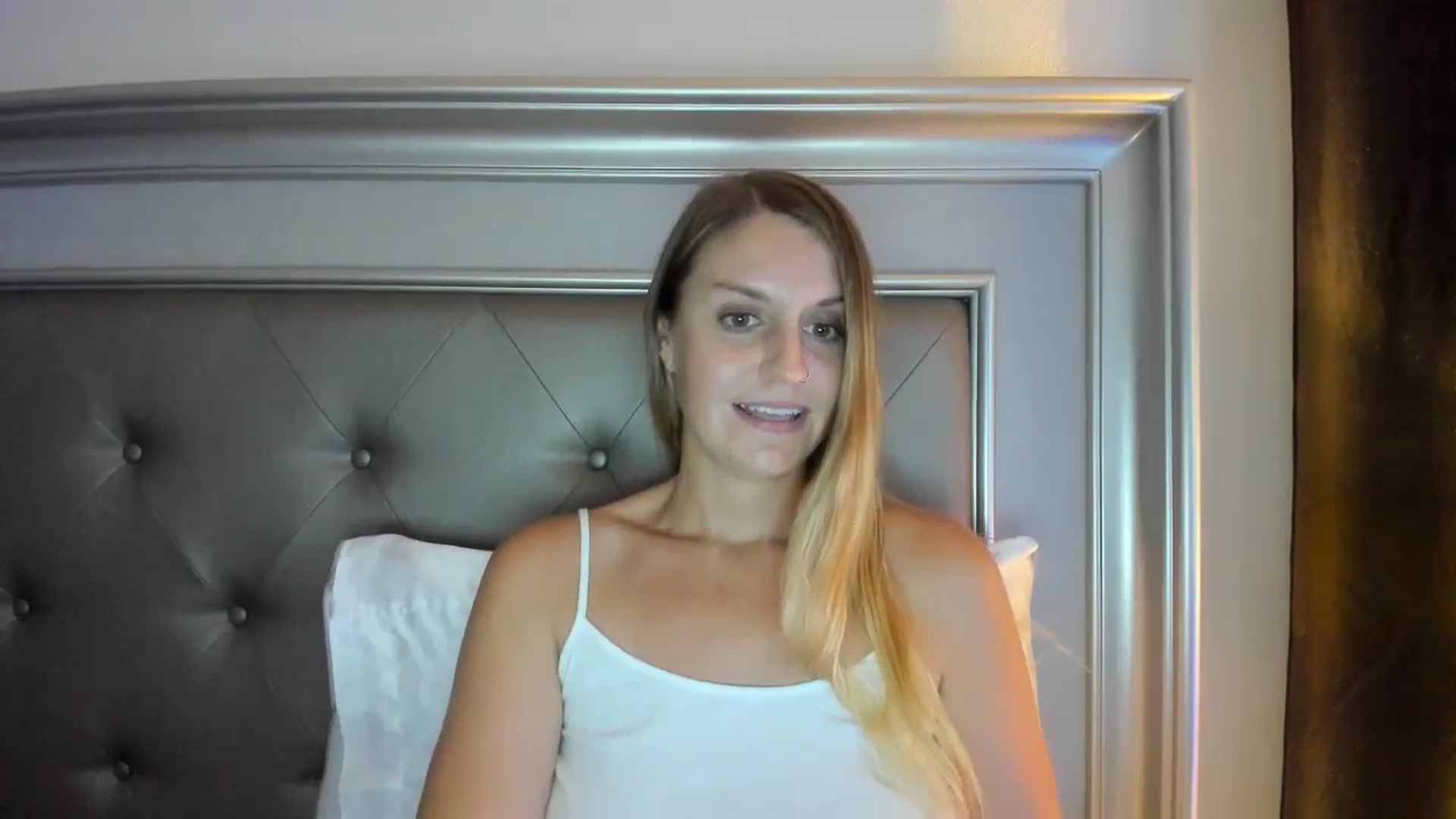 Gallery image thumbnail from Ca_ndi's myfreecams stream on, 08/21/2023, 16:26 image 2 of 20