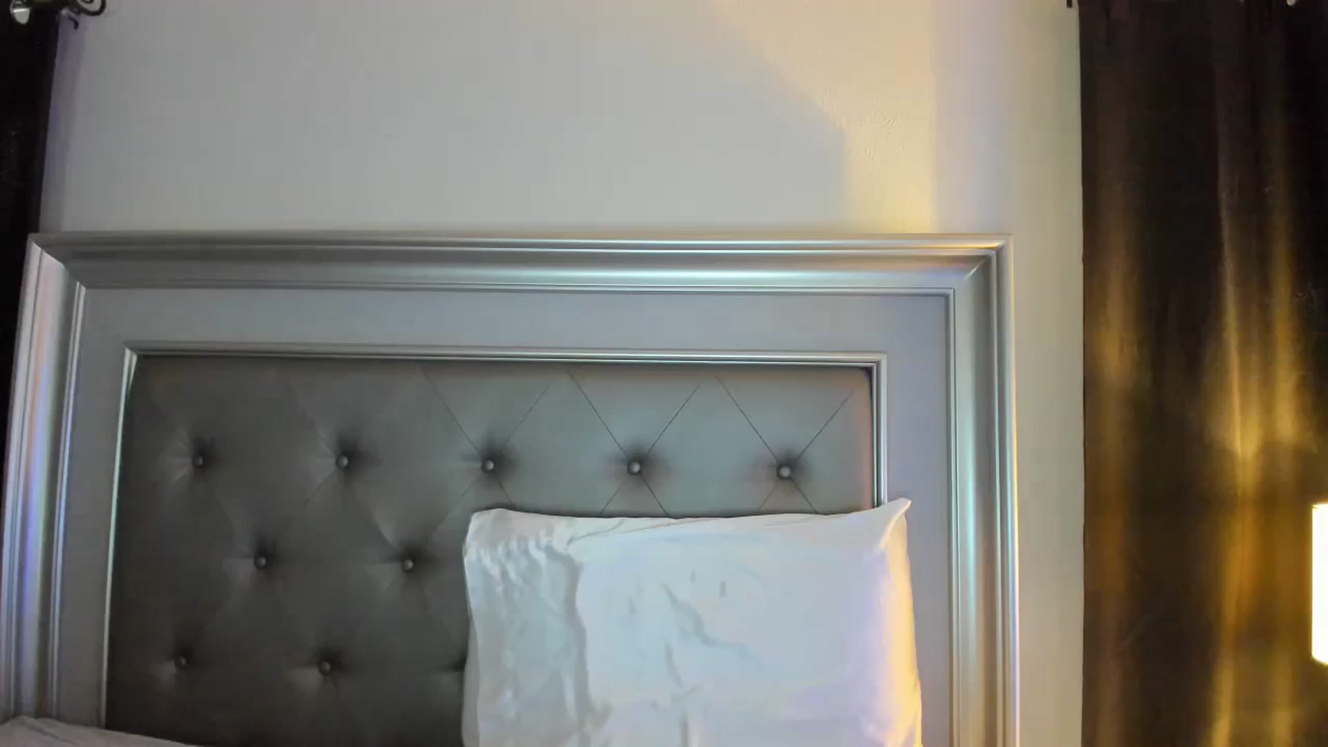 Gallery image thumbnail from Ca_ndi's myfreecams stream on, 08/21/2023, 16:26 image 9 of 20