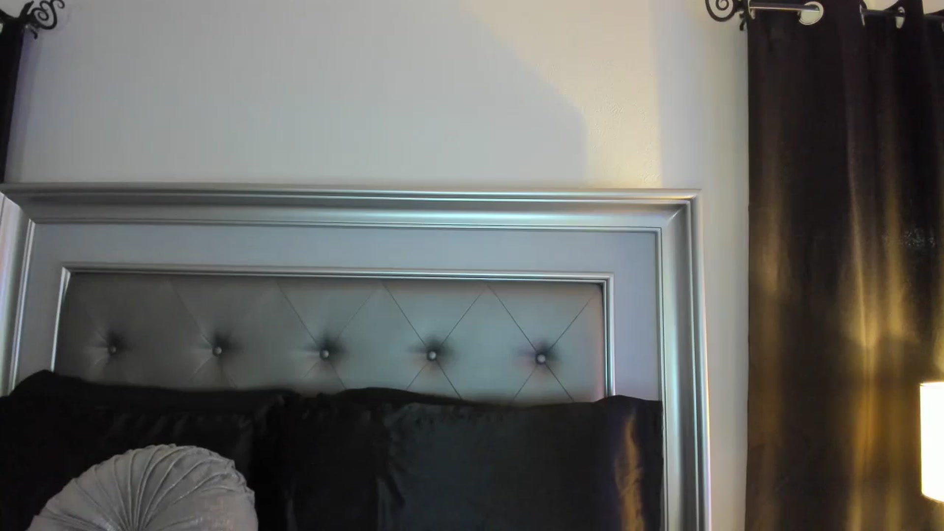 Gallery image thumbnail from Ca_ndi's myfreecams stream on, 08/21/2023, 18:23 image 10 of 20