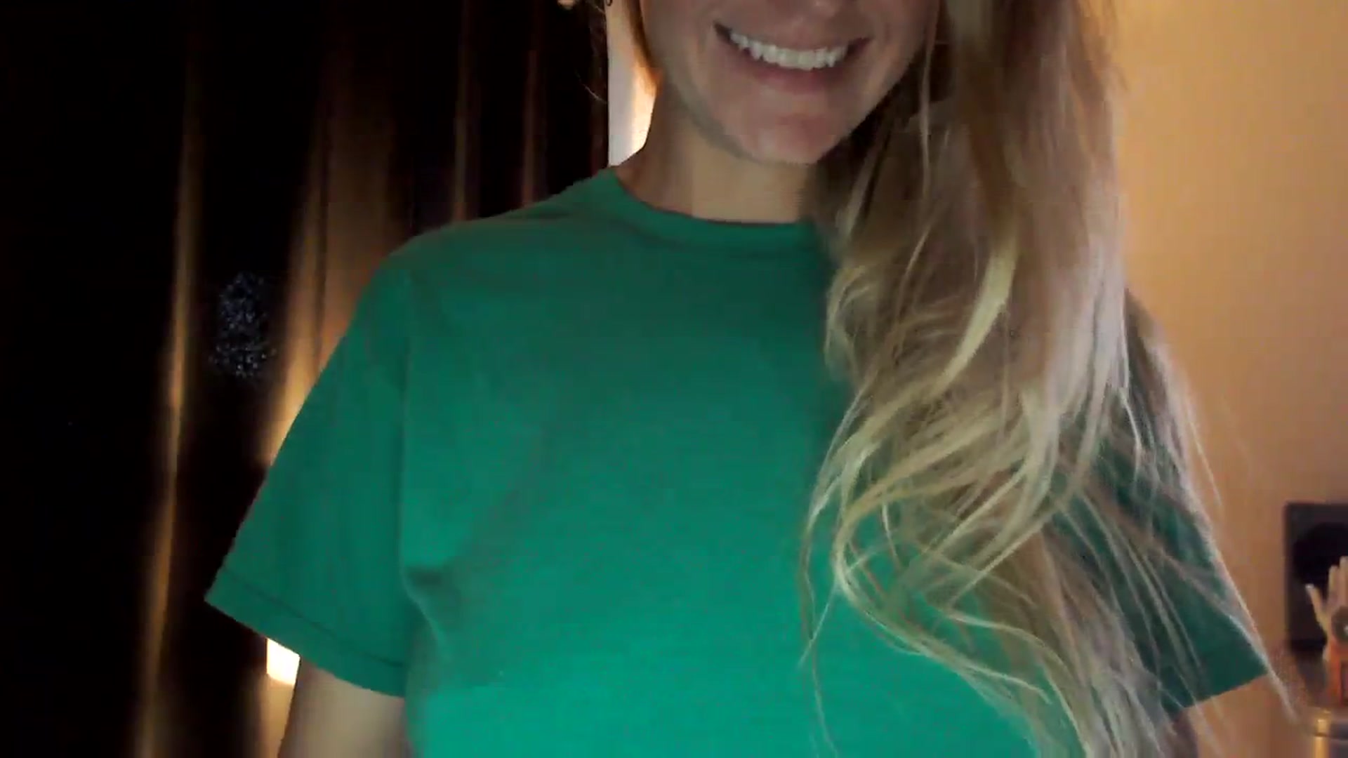 Gallery image thumbnail from Ca_ndi's myfreecams stream on, 09/16/2023, 13:55 image 20 of 20