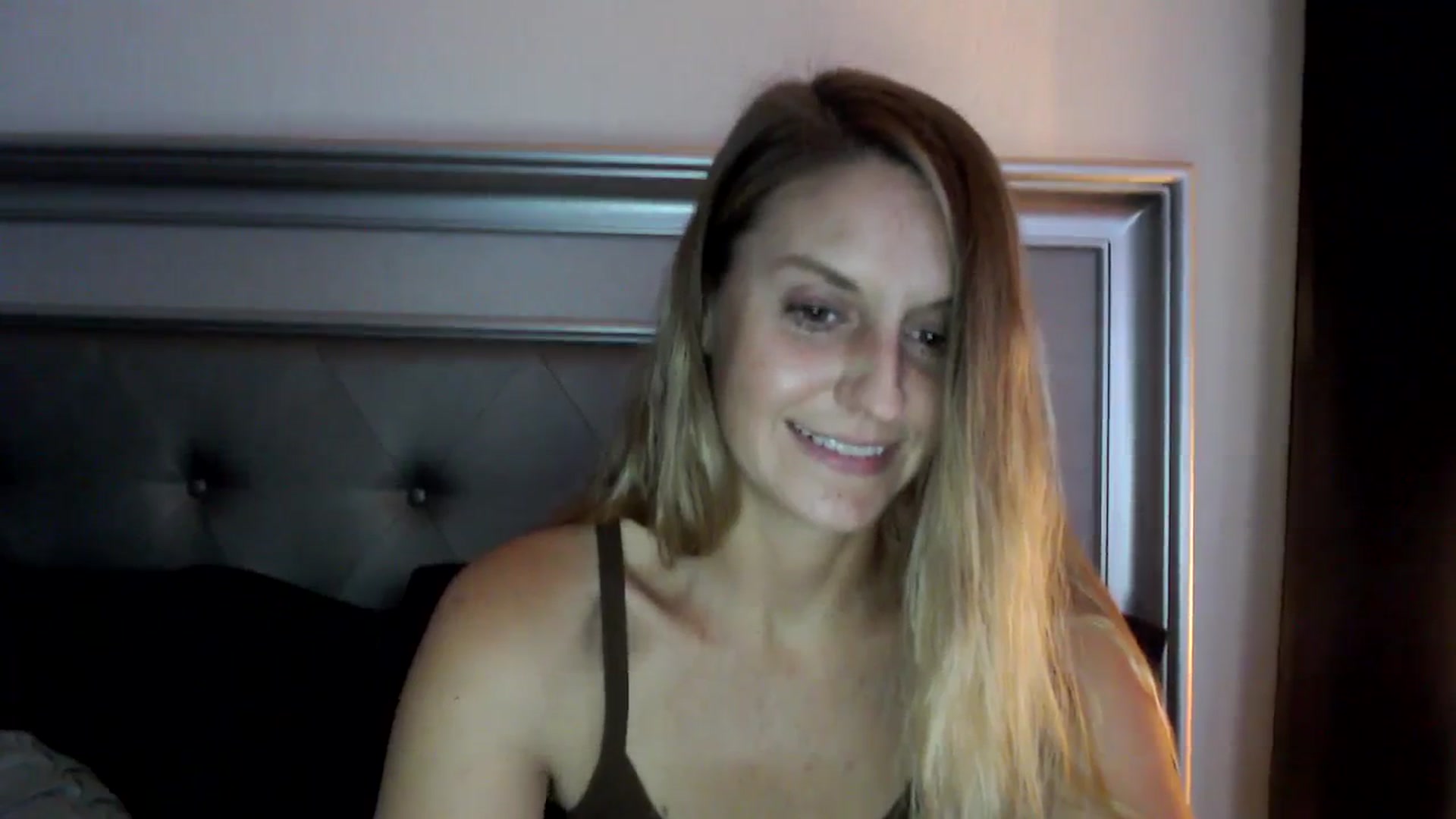 Gallery image thumbnail from Ca_ndi's myfreecams stream on, 09/17/2023, 17:42 image 2 of 20