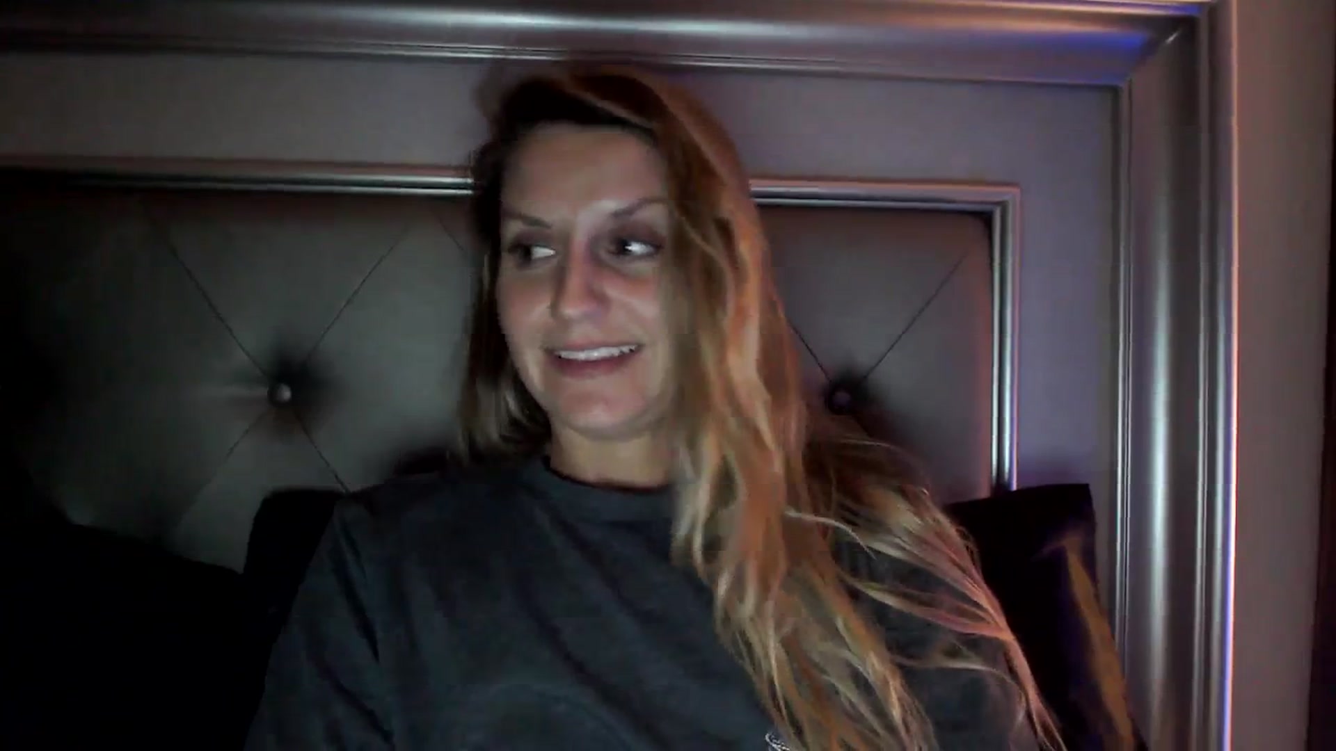 Gallery image thumbnail from Ca_ndi's myfreecams stream on, 09/19/2023, 24:45 image 10 of 20