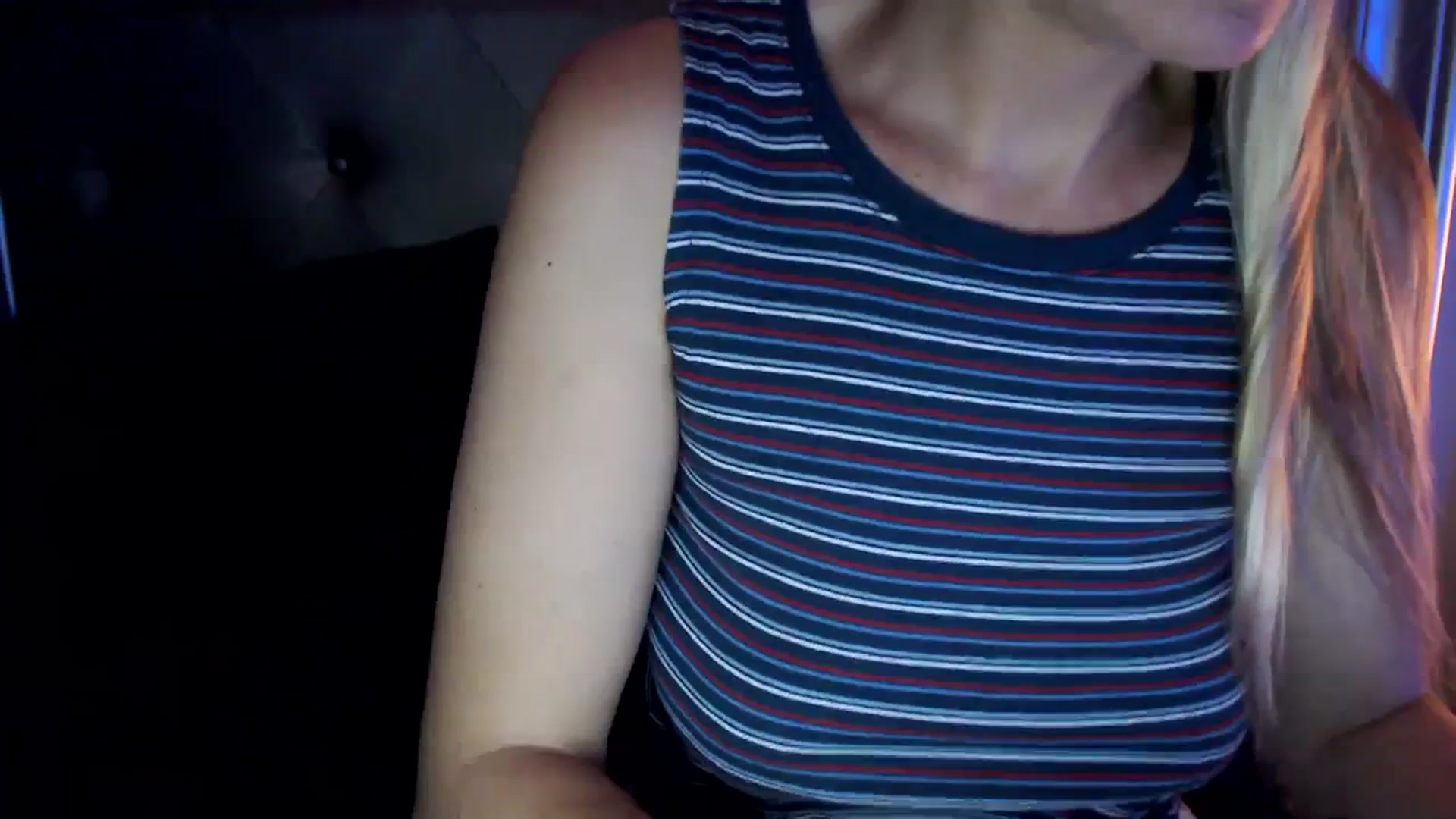 Gallery image thumbnail from Ca_ndi's myfreecams stream on, 09/27/2023, 24:29 image 13 of 20