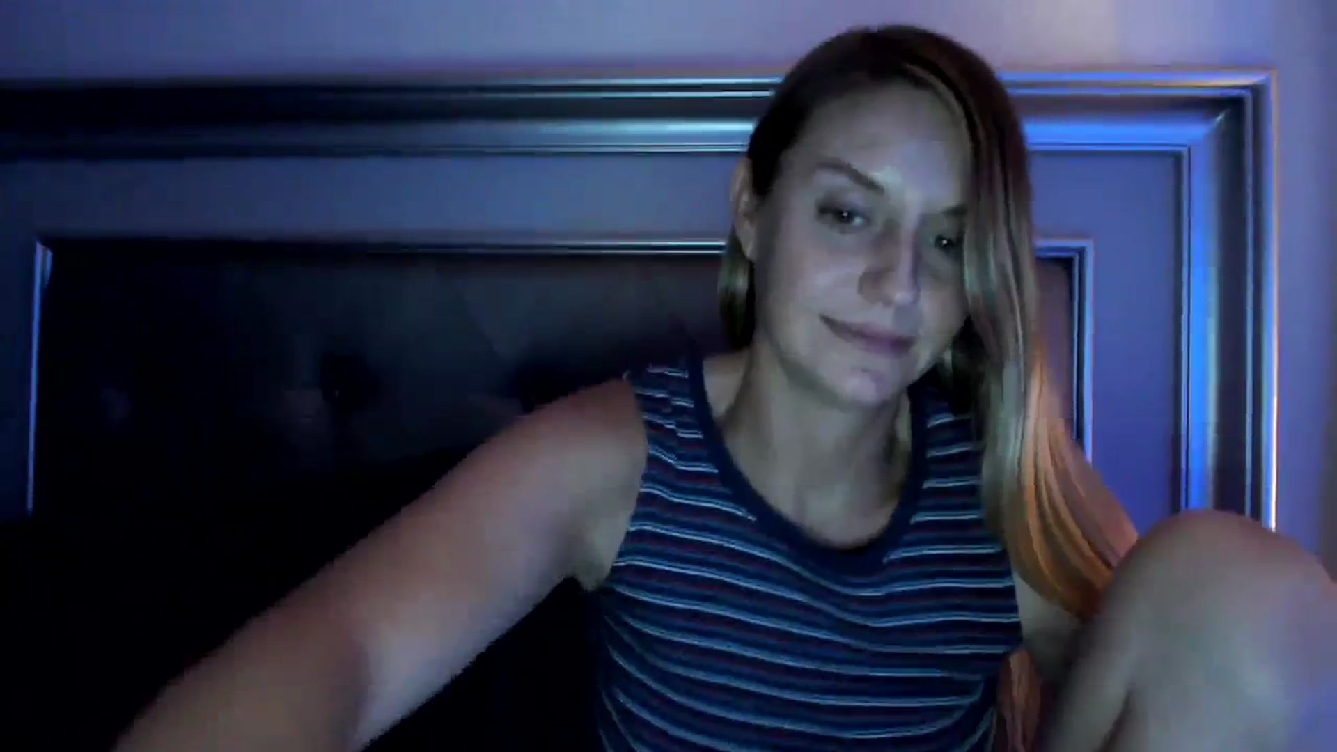 Gallery image thumbnail from Ca_ndi's myfreecams stream on, 09/27/2023, 24:29 image 3 of 20
