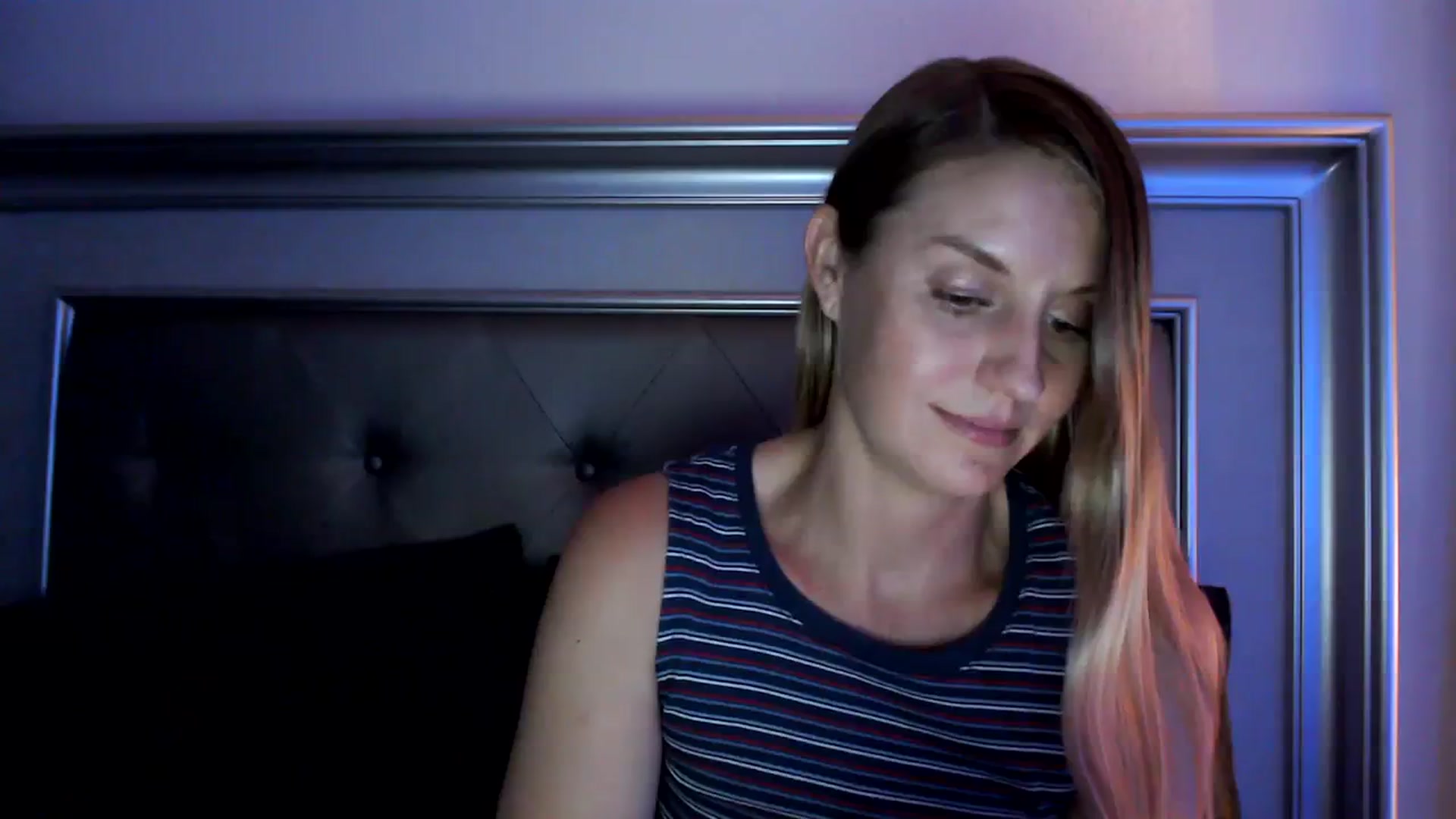 Gallery image thumbnail from Ca_ndi's myfreecams stream on, 09/27/2023, 24:29 image 15 of 20