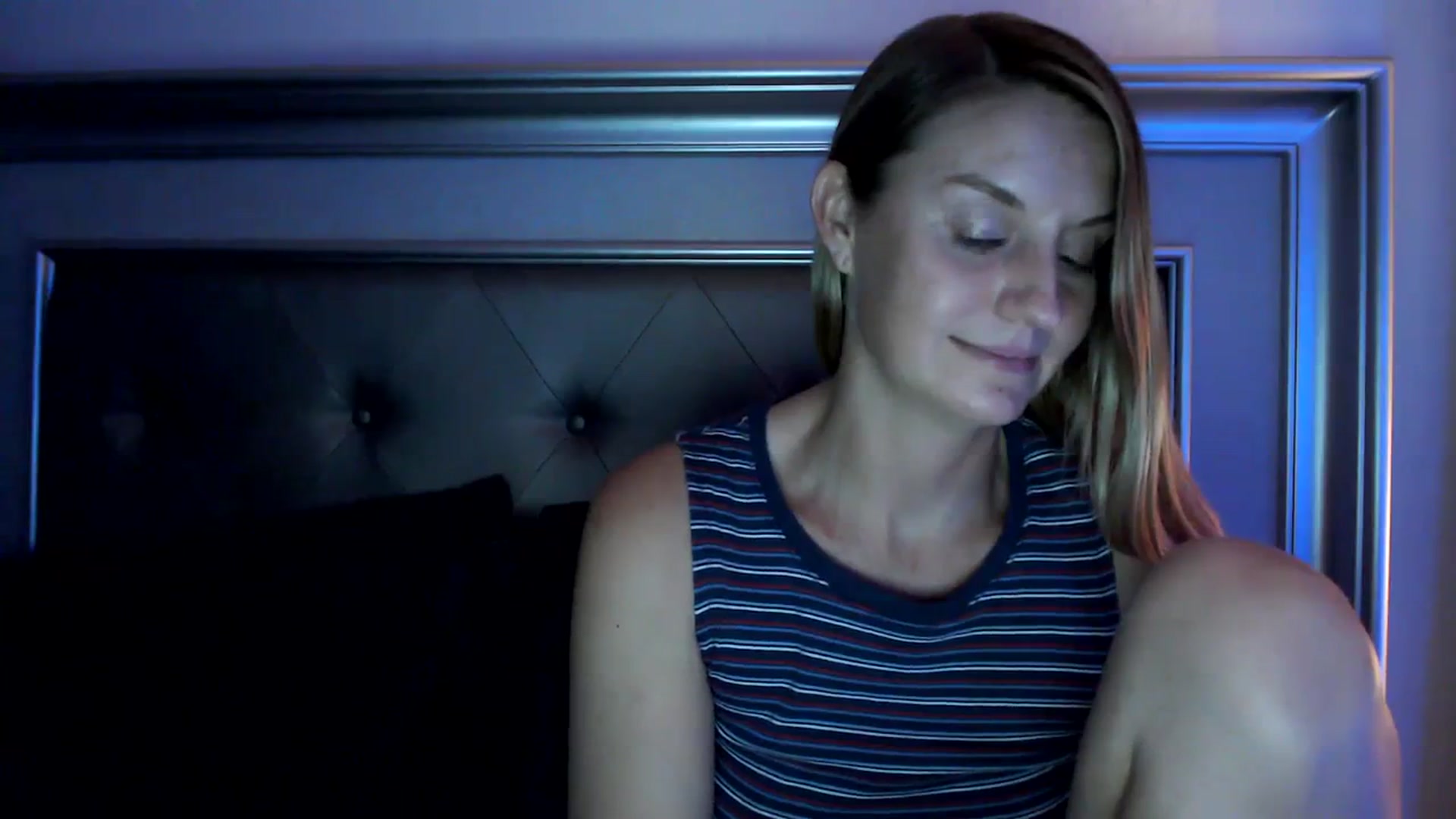Gallery image thumbnail from Ca_ndi's myfreecams stream on, 09/27/2023, 24:29 image 2 of 20