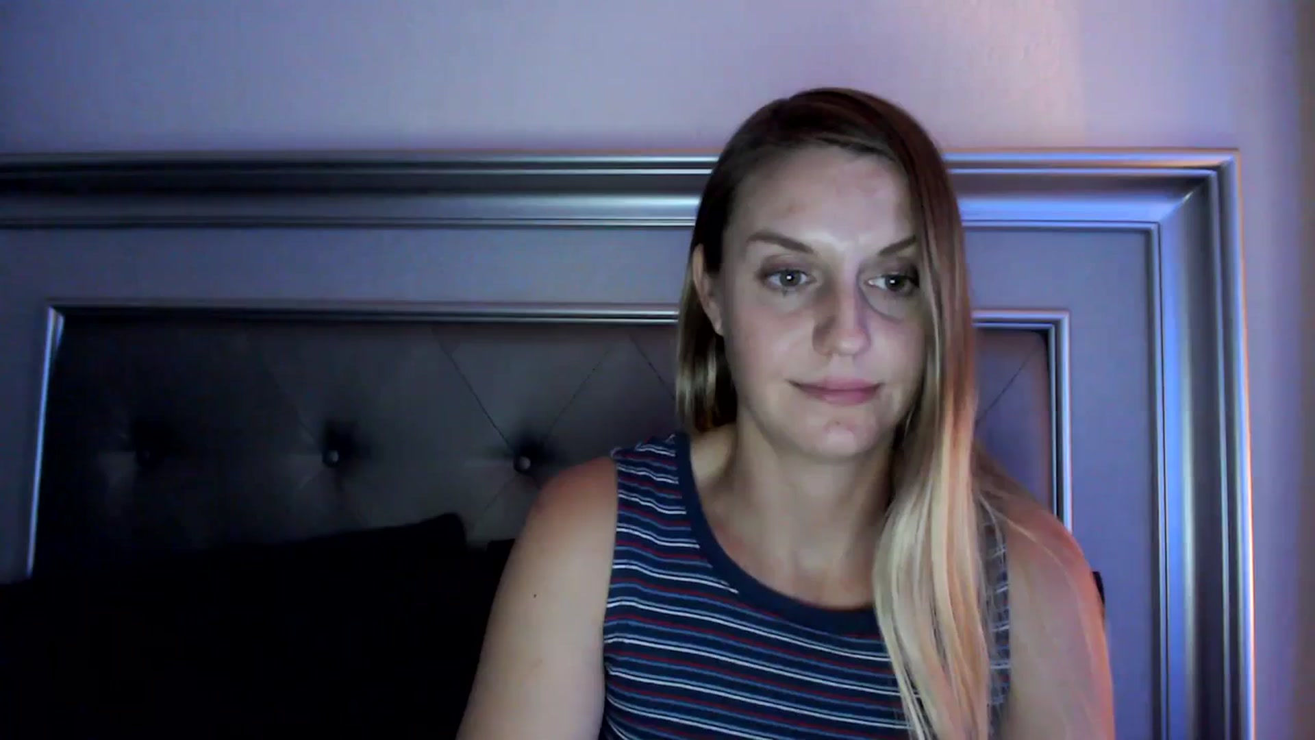 Gallery image thumbnail from Ca_ndi's myfreecams stream on, 09/27/2023, 24:29 image 17 of 20