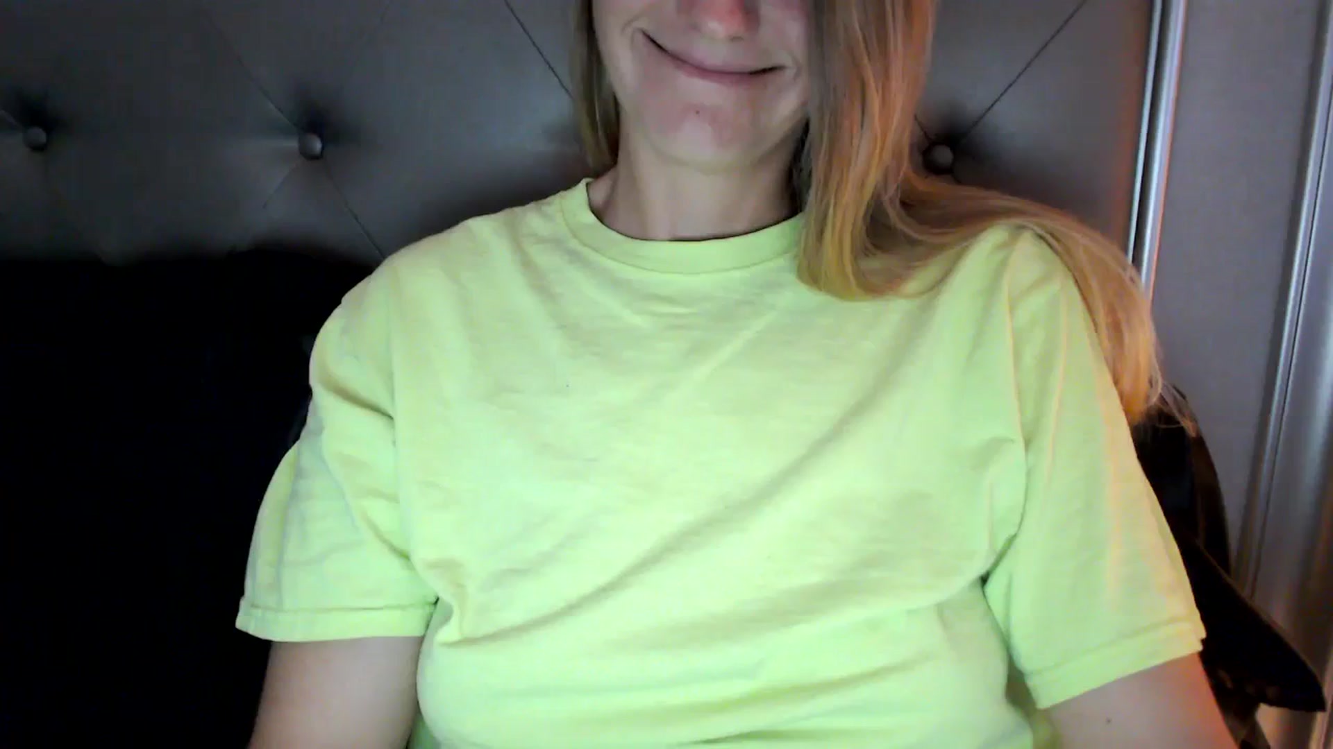 Gallery image thumbnail from Ca_ndi's myfreecams stream on, 10/31/2023, 13:58 image 12 of 20