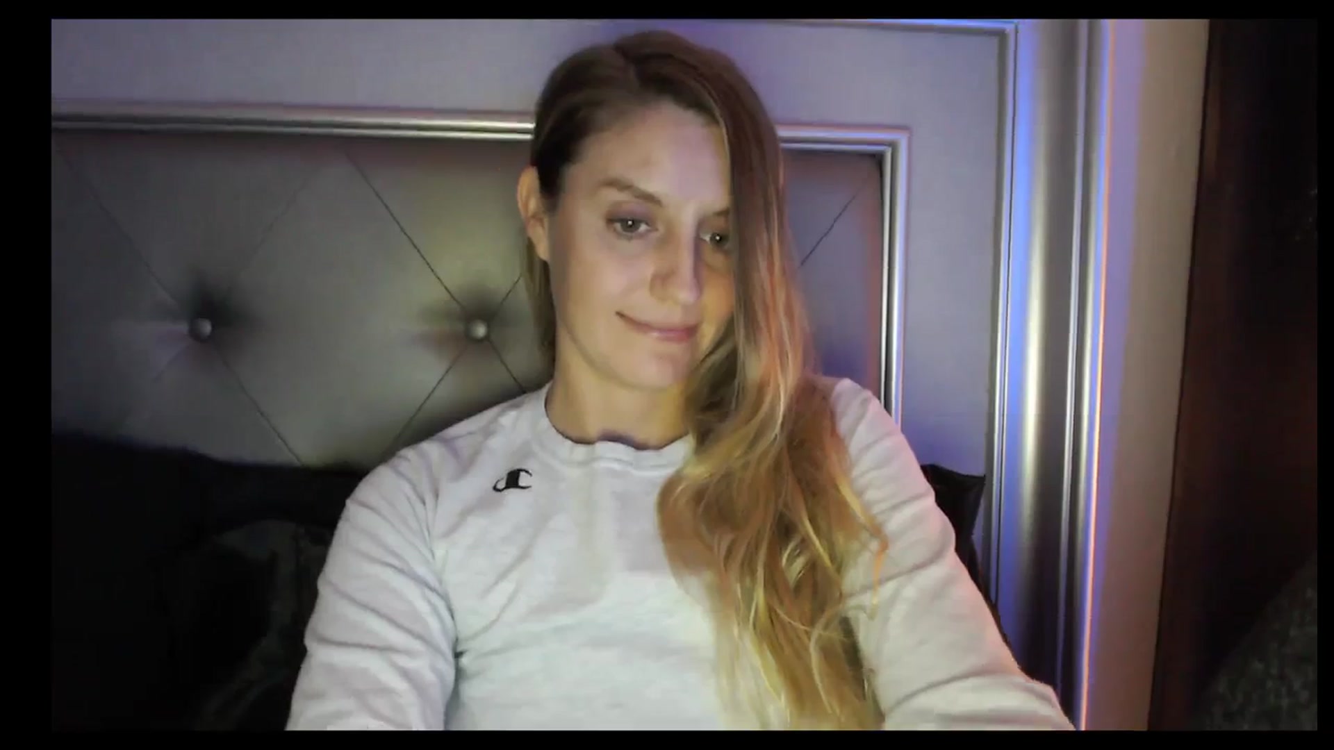 Gallery image thumbnail from Ca_ndi's myfreecams stream on, 11/02/2023, 12:44 image 11 of 20