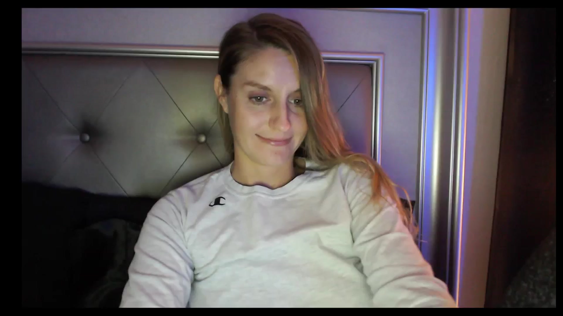Gallery image thumbnail from Ca_ndi's myfreecams stream on, 11/02/2023, 12:44 image 12 of 20