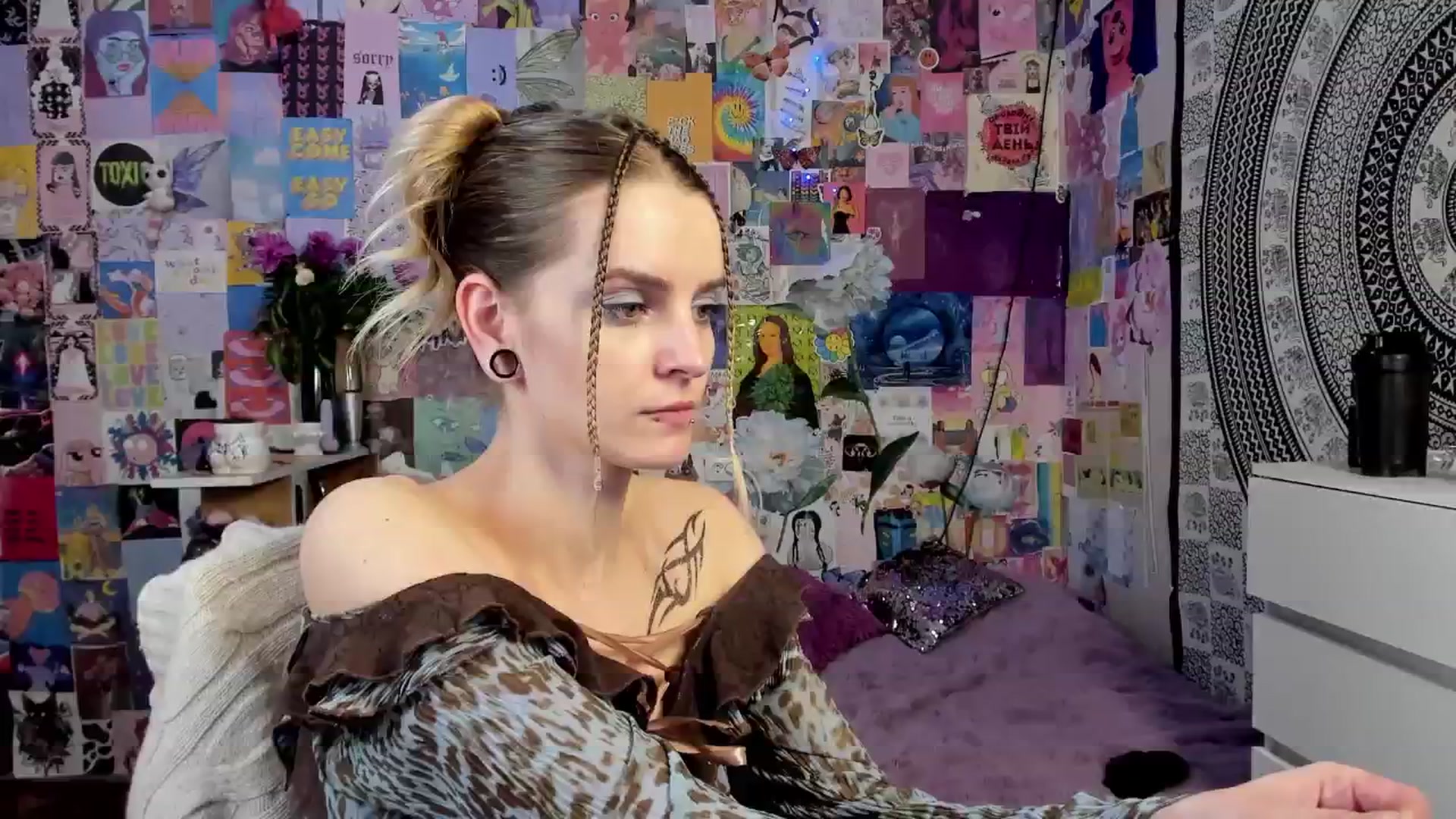 Gallery image thumbnail from Caandy_girl's myfreecams stream on, 06/02/2024, 18:52 image 13 of 20