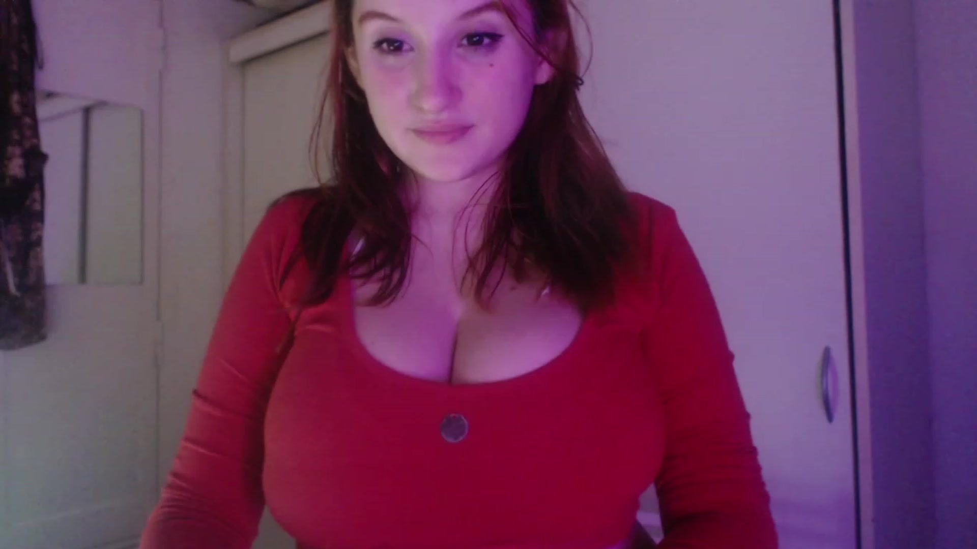 Gallery image thumbnail from Cabaret_Panda's myfreecams stream on, 12/16/2022, 07:20 image 7 of 20