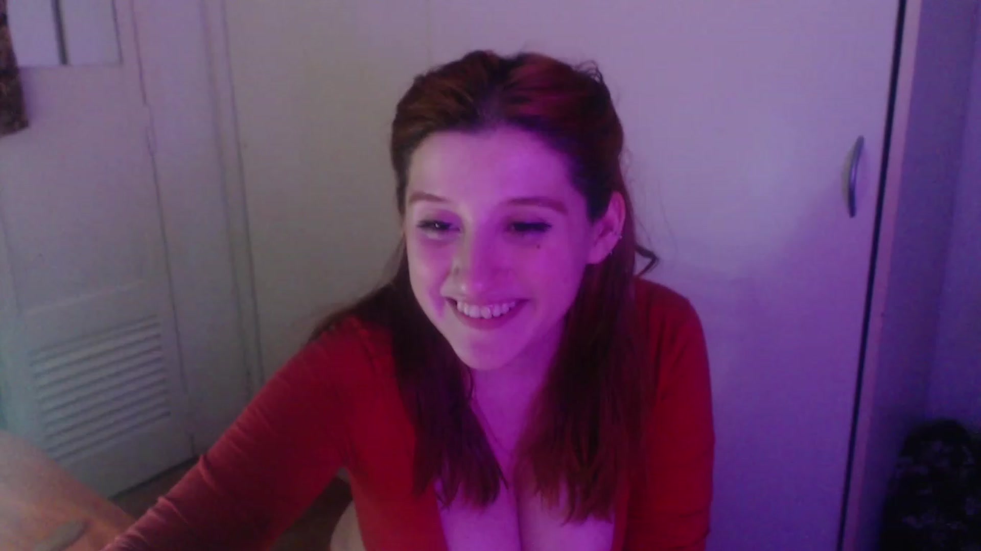 Gallery image thumbnail from Cabaret_Panda's myfreecams stream on, 12/16/2022, 07:20 image 15 of 20