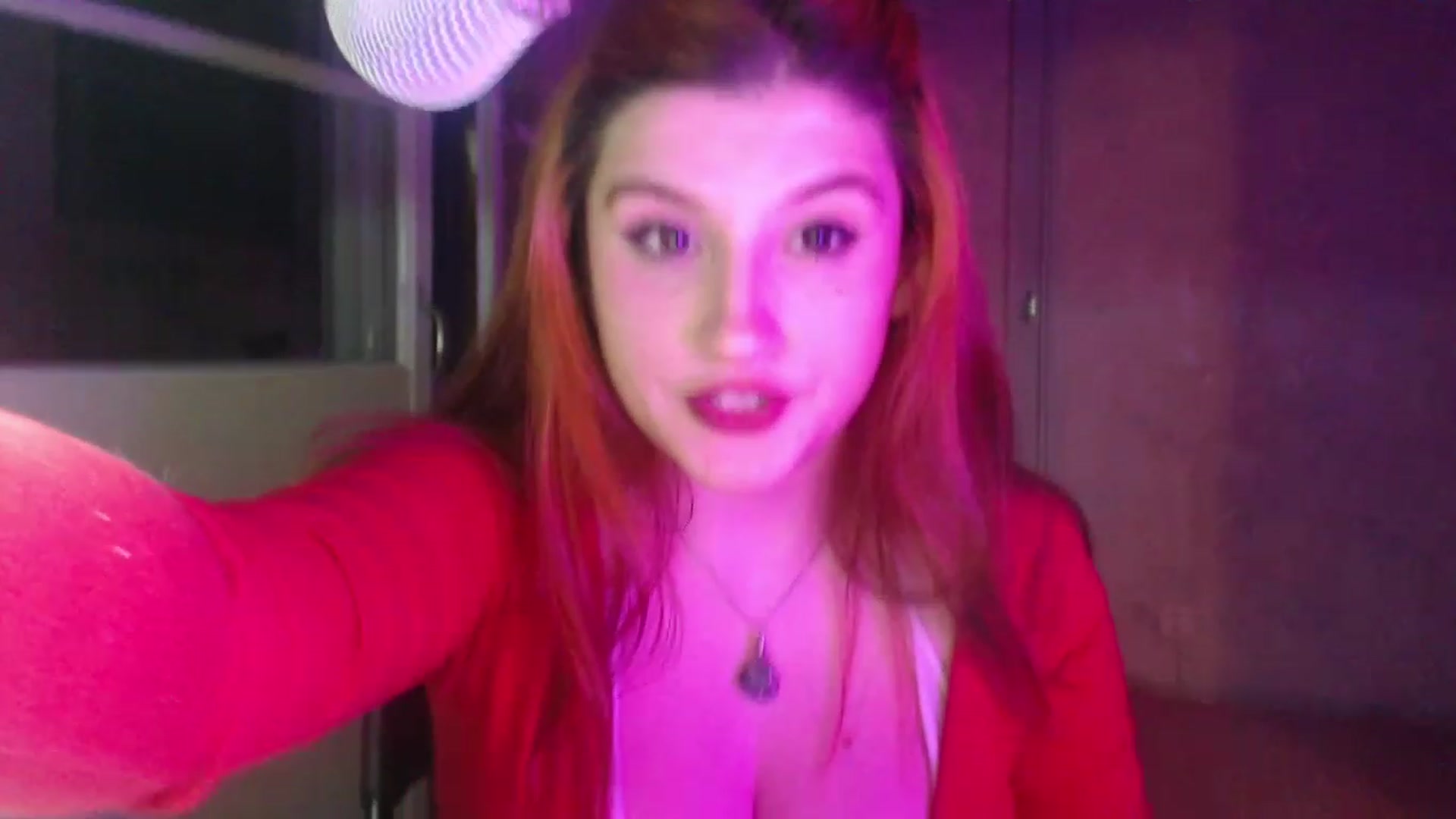 Gallery image thumbnail from Cabaret_Panda's myfreecams stream on, 01/04/2023, 06:32 image 18 of 20