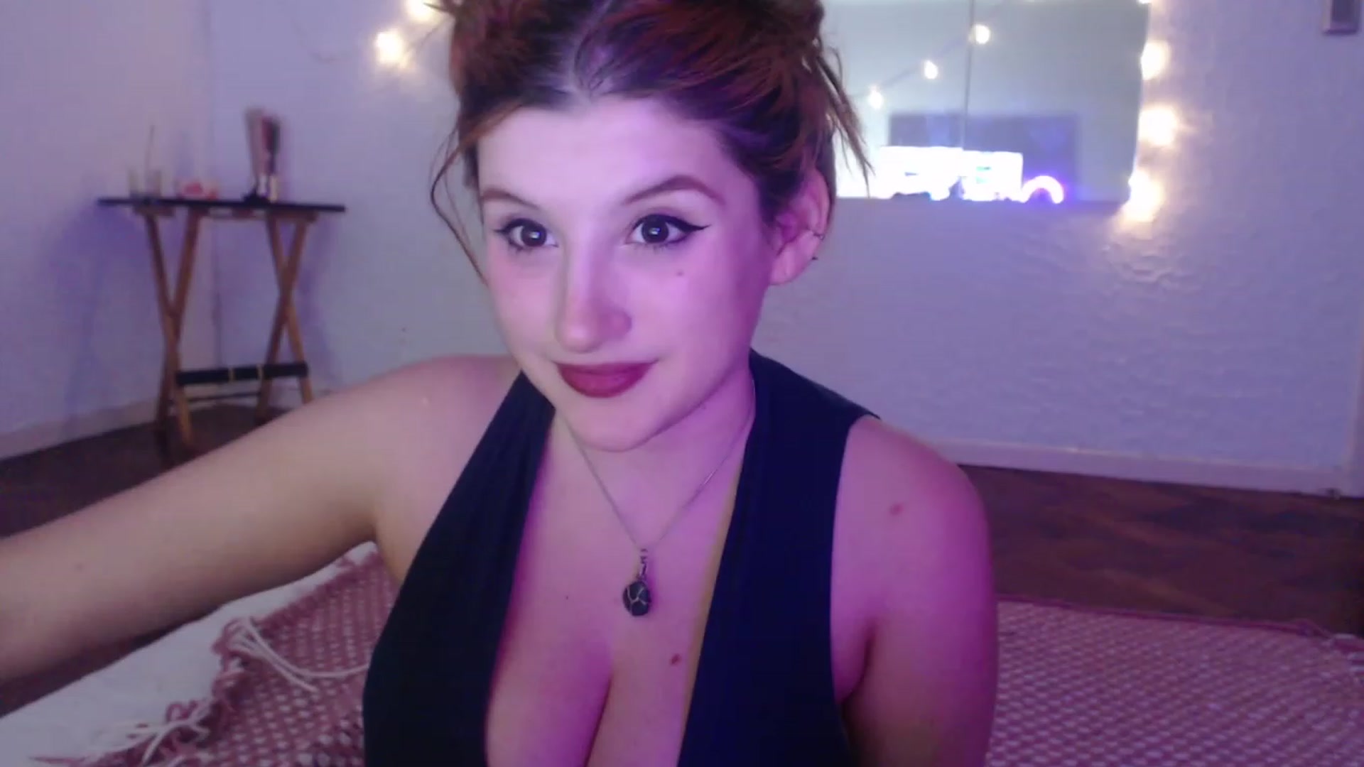 Gallery image thumbnail from Cabaret_Panda's myfreecams stream on, 01/05/2023, 07:51 image 13 of 20