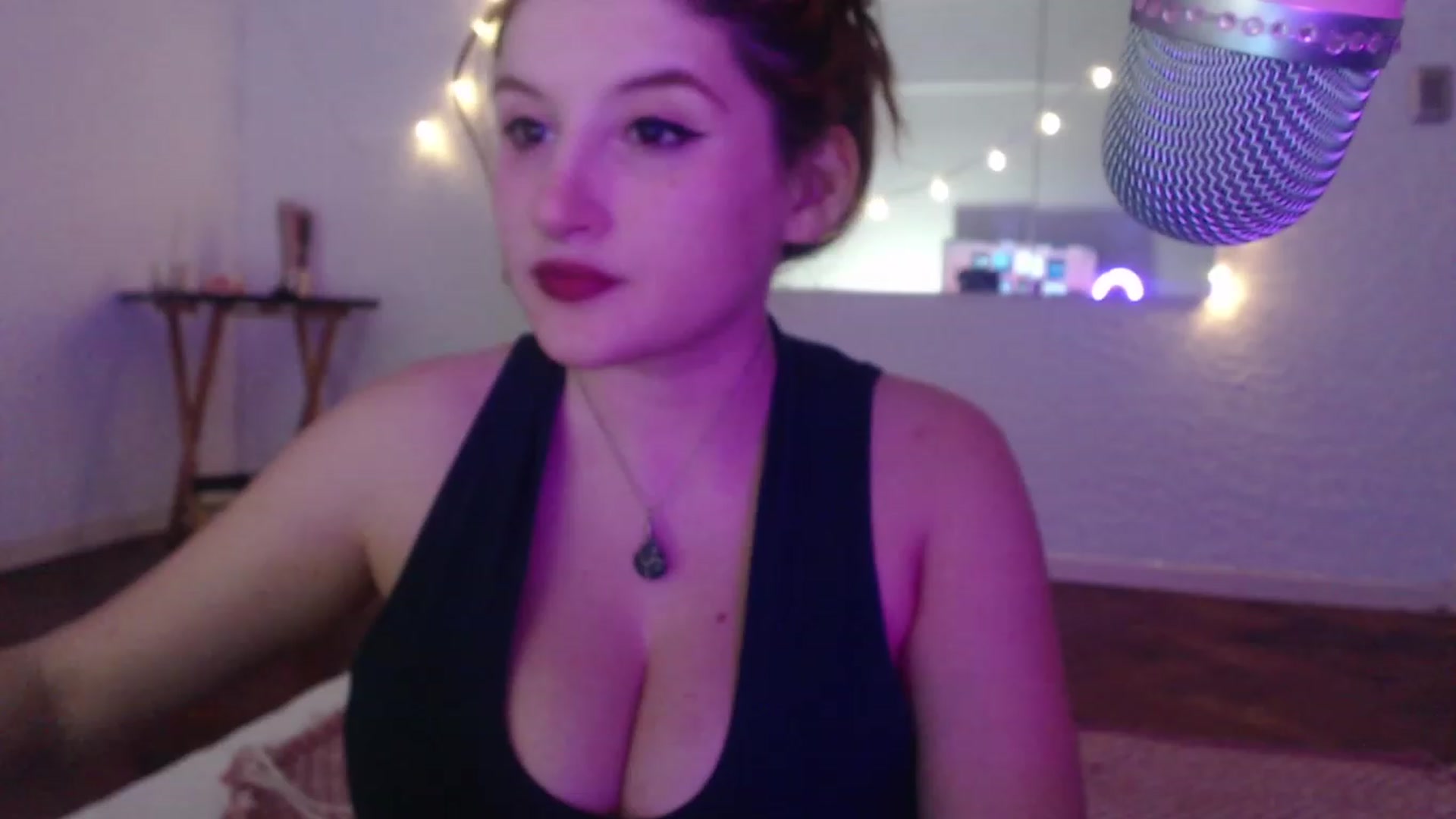 Gallery image thumbnail from Cabaret_Panda's myfreecams stream on, 01/05/2023, 07:51 image 5 of 20