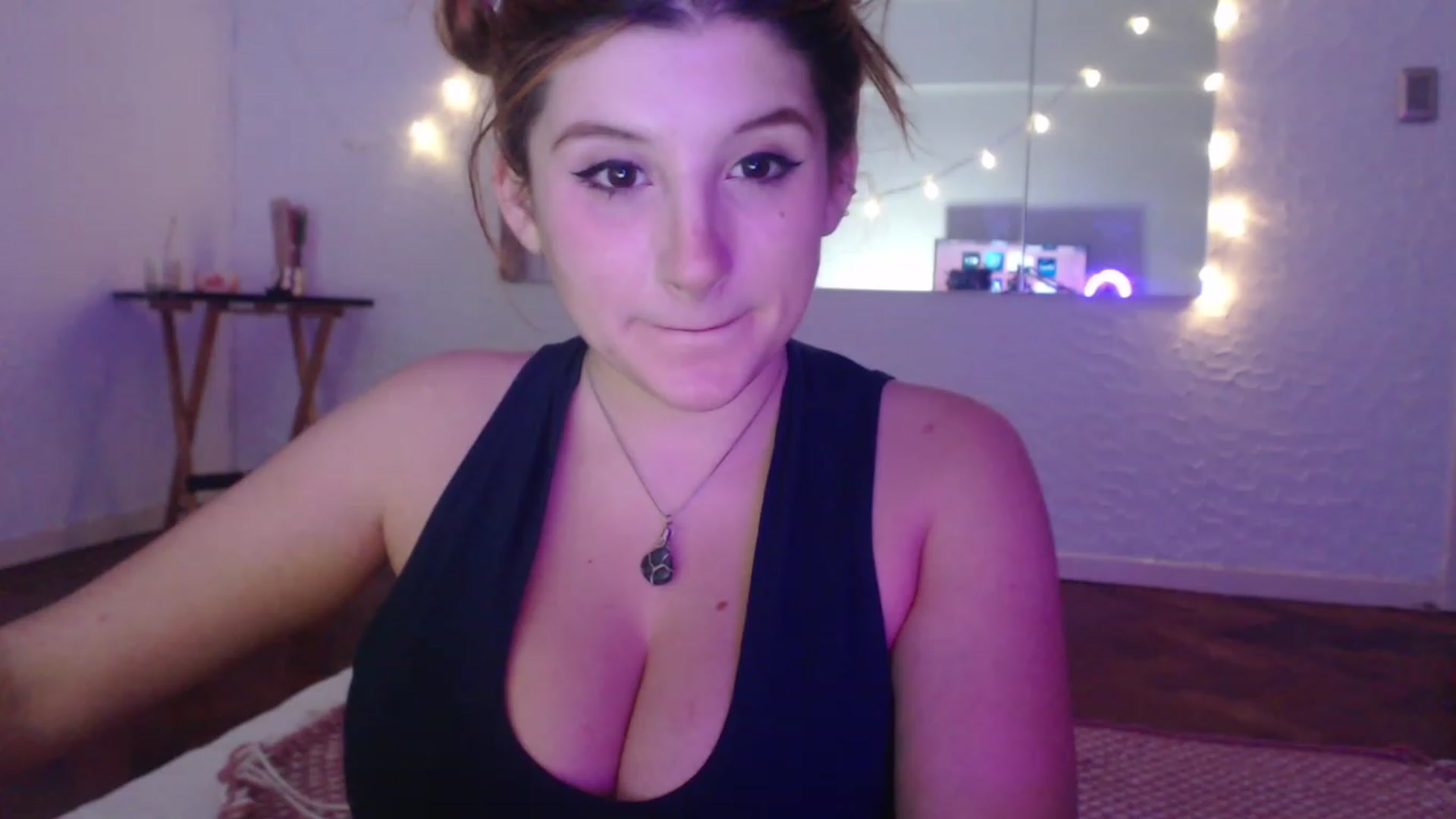Gallery image thumbnail from Cabaret_Panda's myfreecams stream on, 01/05/2023, 07:51 image 9 of 20