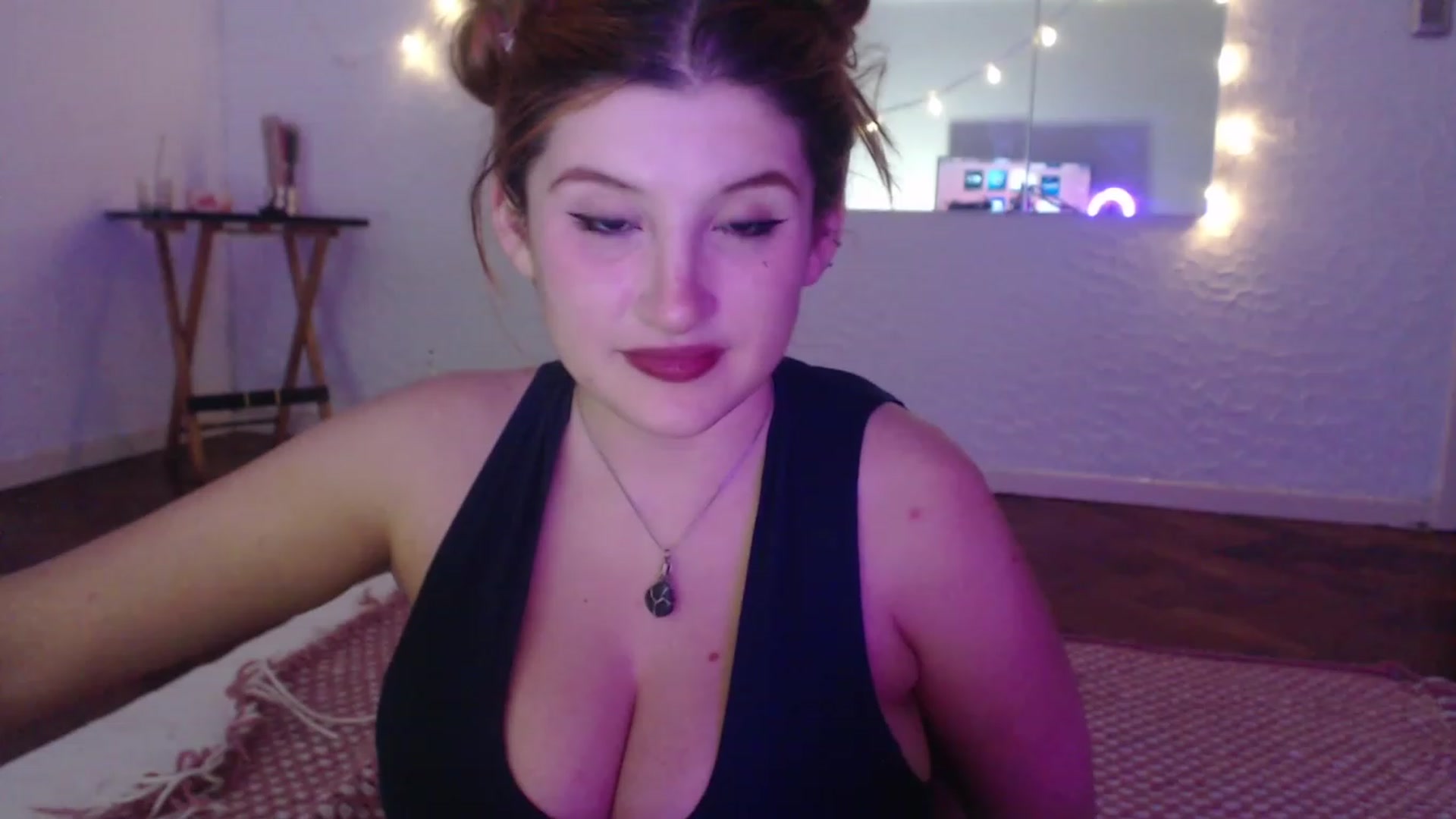 Gallery image thumbnail from Cabaret_Panda's myfreecams stream on, 01/05/2023, 07:51 image 12 of 20