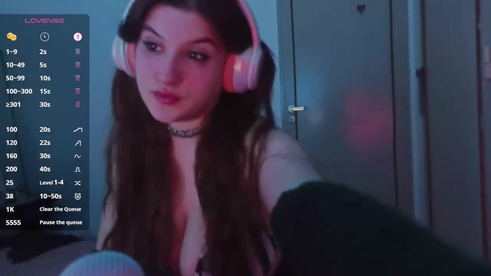 Gallery image thumbnail from Cabaret_Panda's myfreecams stream on, 08/13/2026, 05:58 image 18 of 20