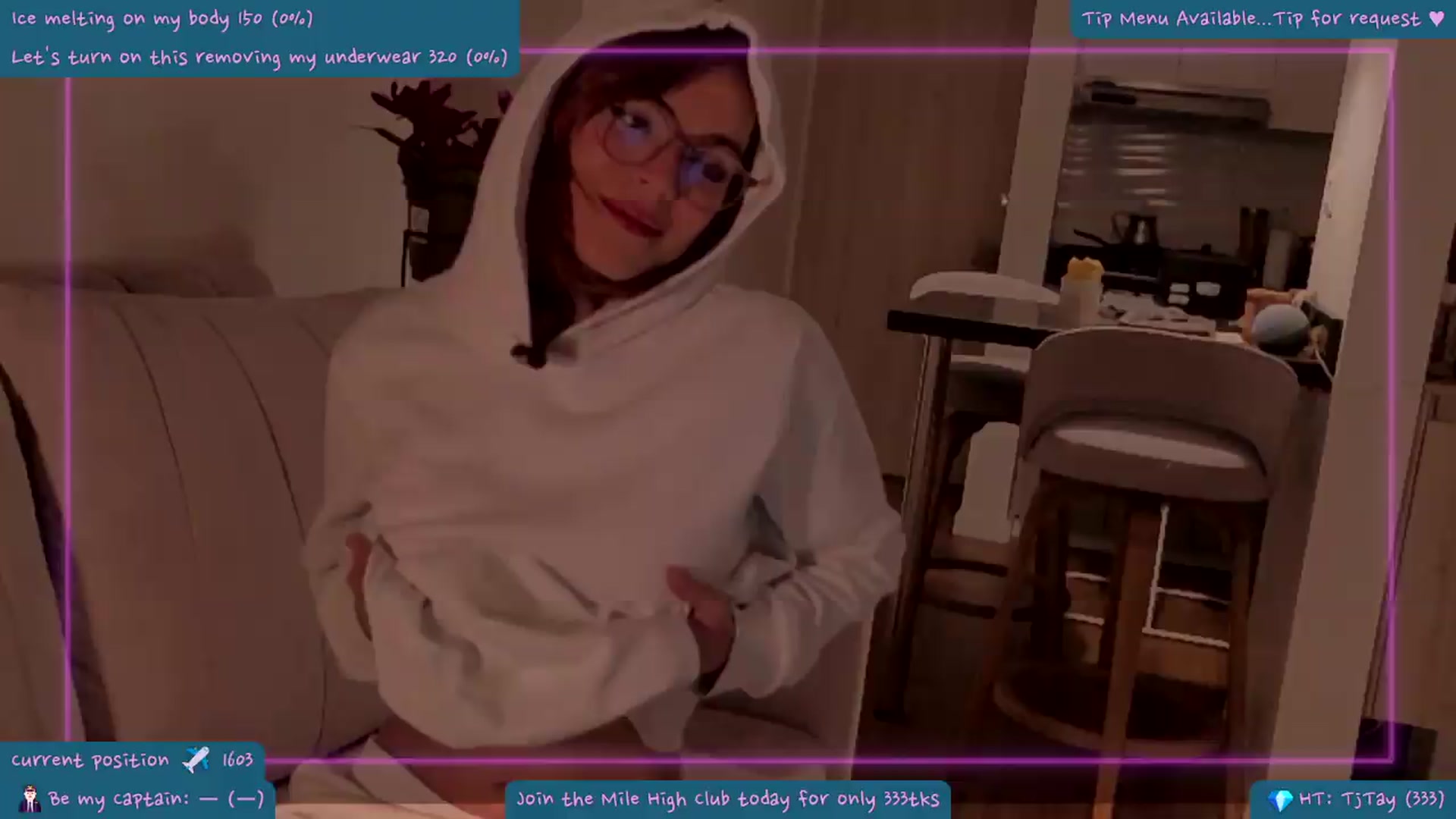 Gallery image thumbnail from CabinCrush's myfreecams stream on, 05/24/2026, 03:32 image 2 of 20