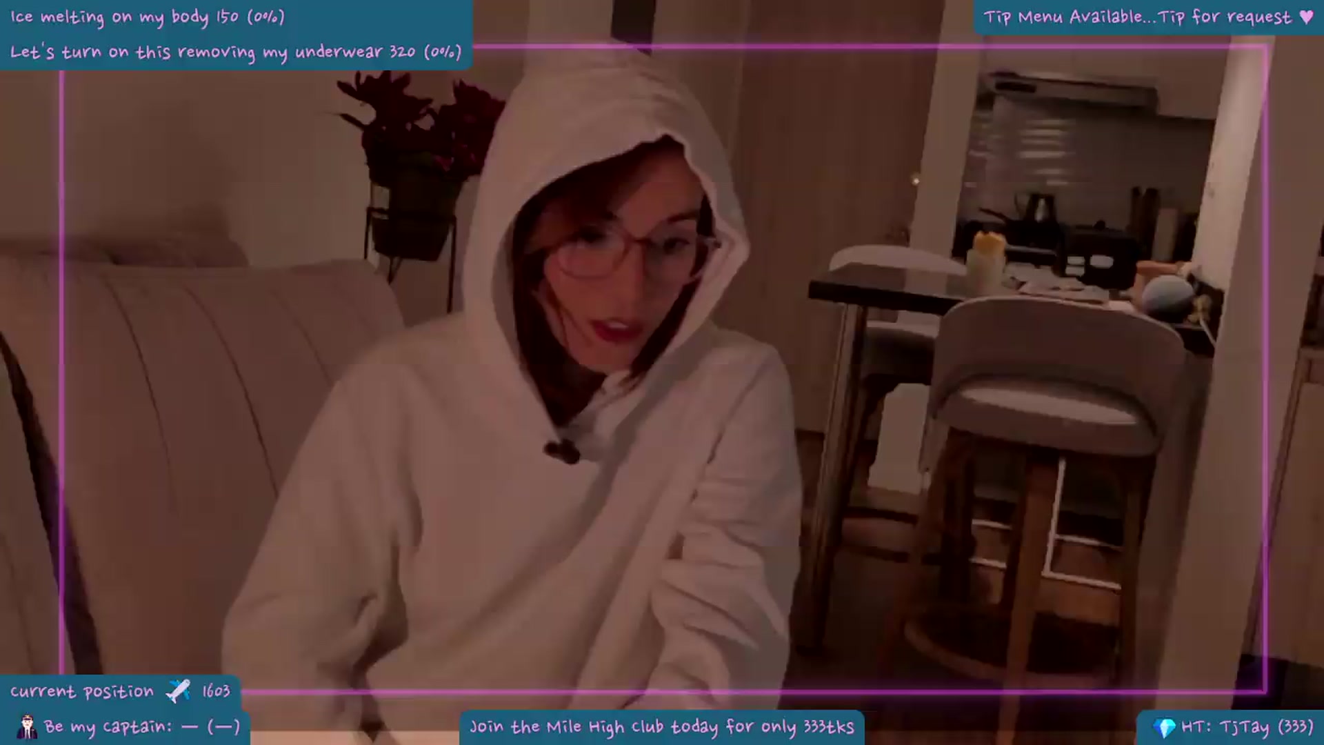 Gallery image thumbnail from CabinCrush's myfreecams stream on, 05/24/2026, 03:32 image 1 of 20