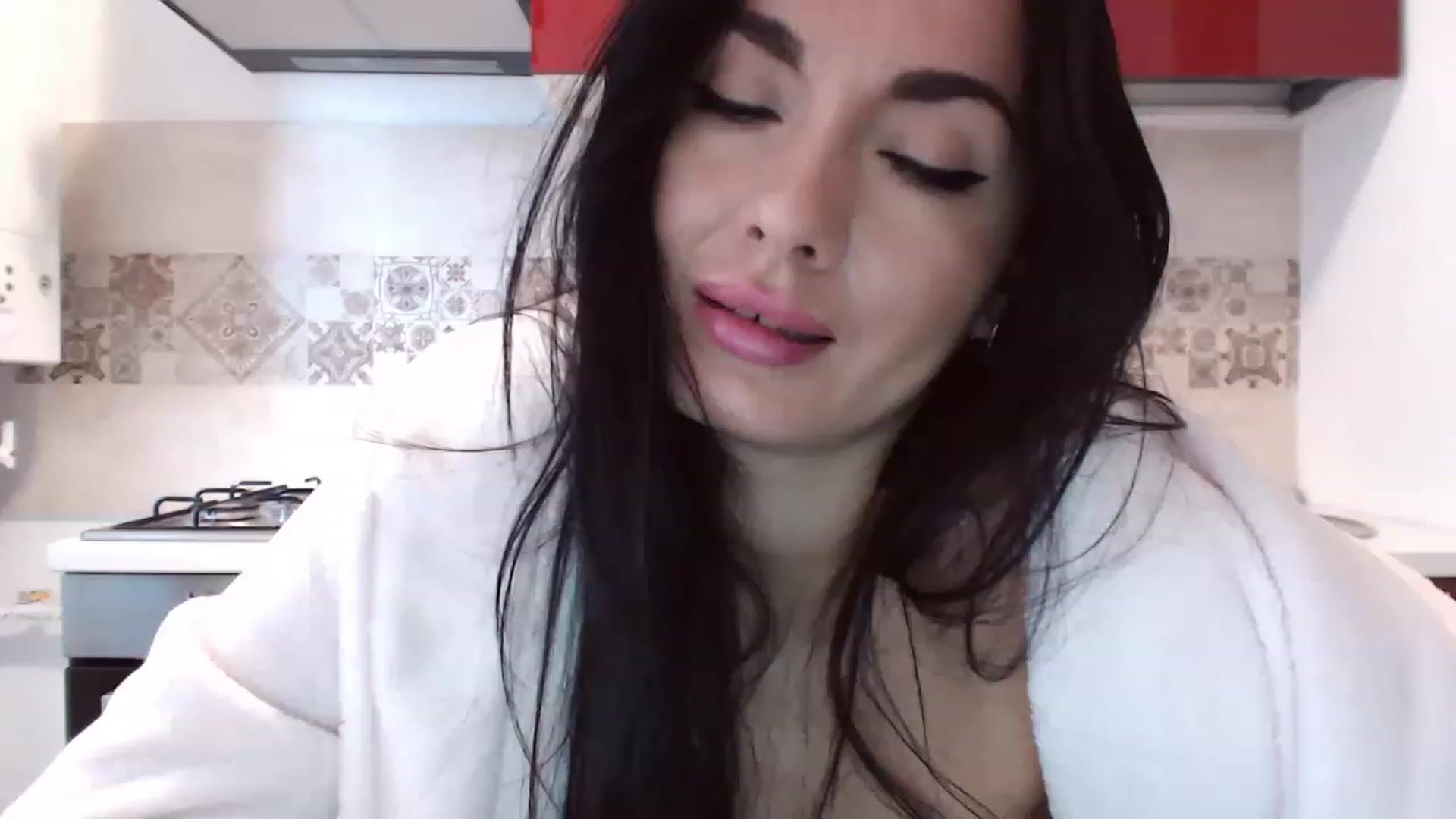 Gallery image thumbnail from CaffeeLatte's myfreecams stream on, 11/17/2022, 09:58 image 9 of 20