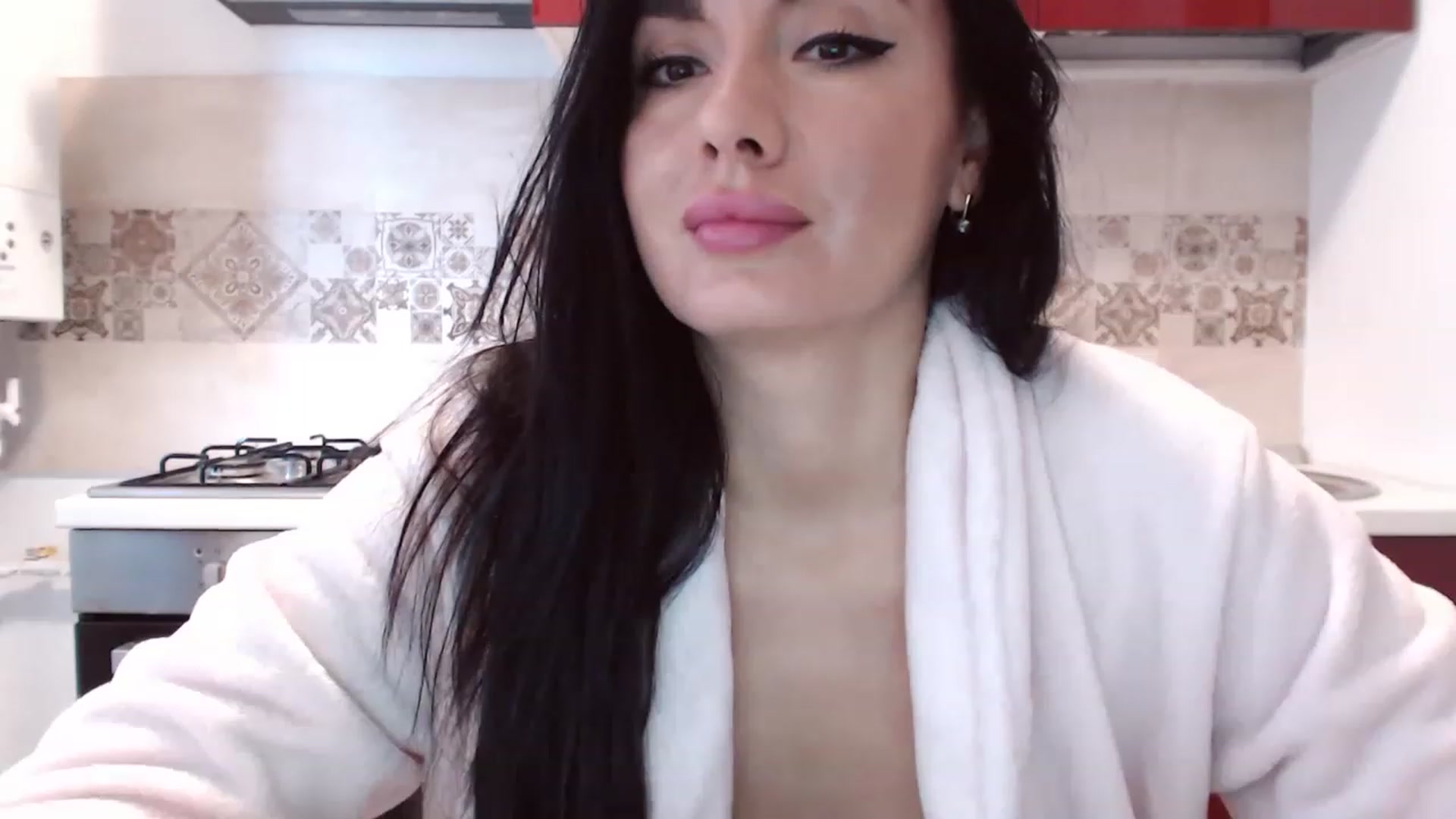Gallery image thumbnail from CaffeeLatte's myfreecams stream on, 11/17/2022, 09:58 image 11 of 20