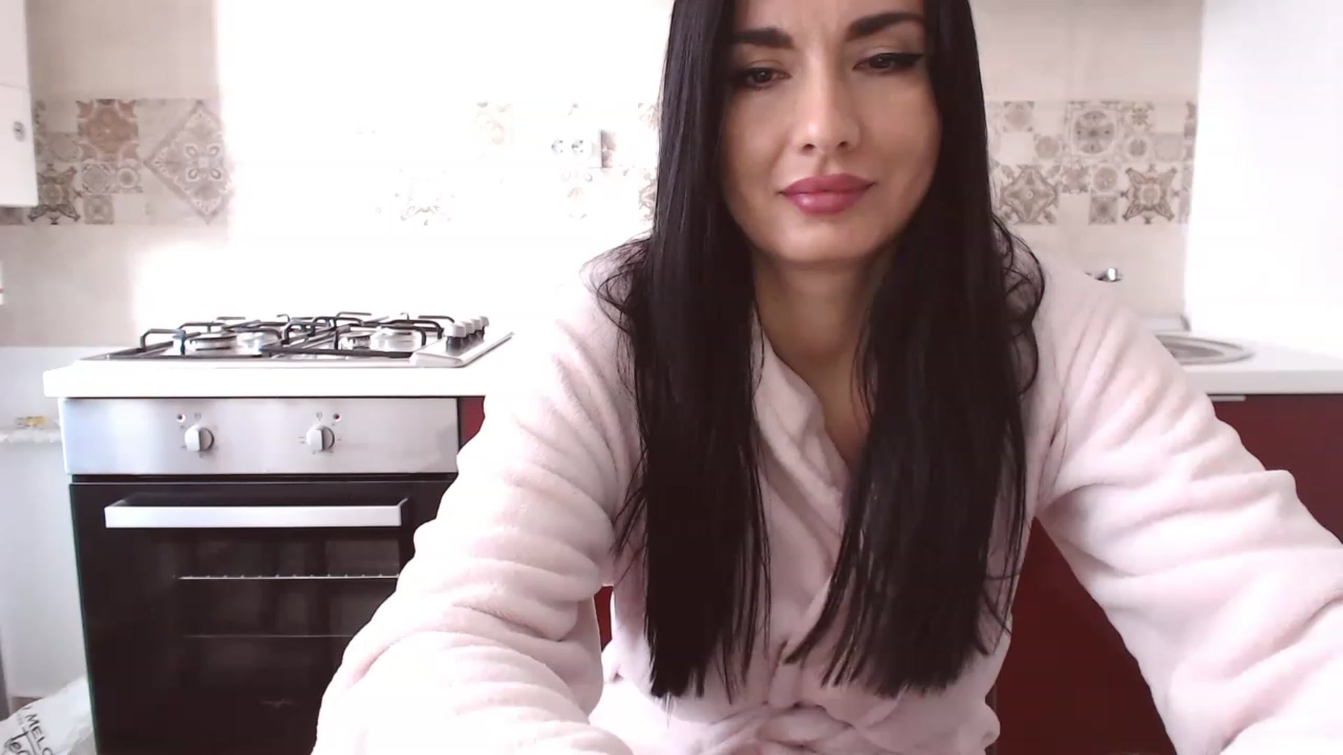 Gallery image thumbnail from CaffeeLatte's myfreecams stream on, 11/19/2022, 09:01 image 19 of 20