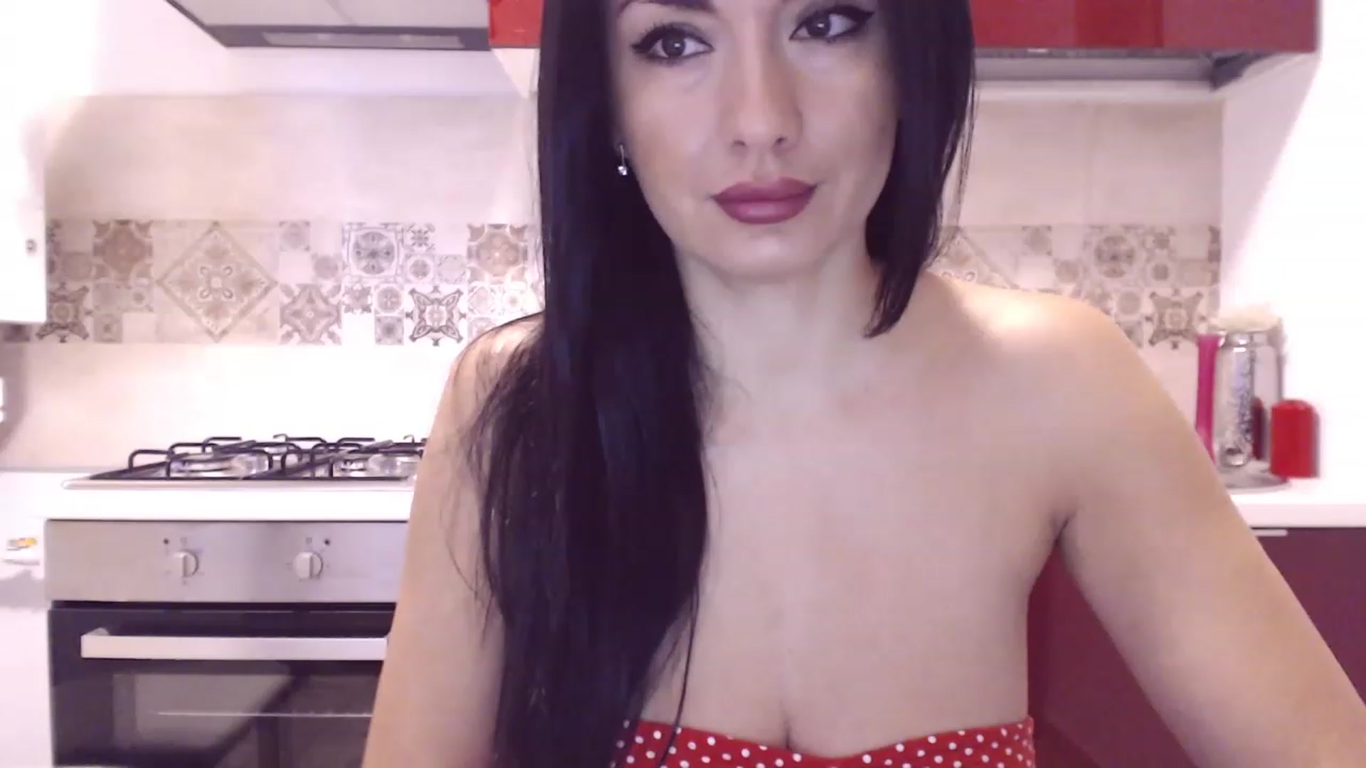Gallery image thumbnail from CaffeeLatte's myfreecams stream on, 12/08/2022, 07:40 image 1 of 20