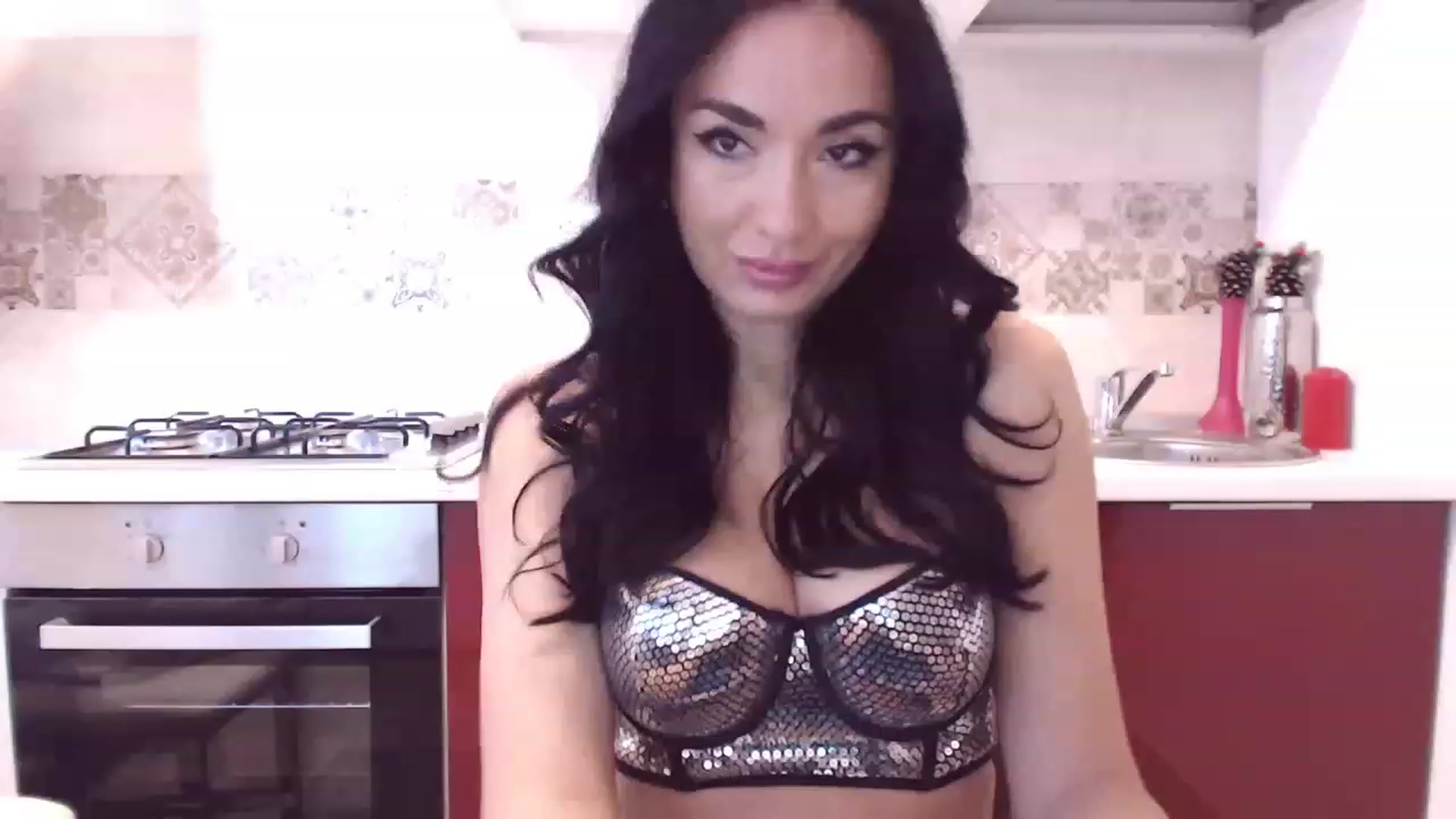Gallery image thumbnail from CaffeeLatte's myfreecams stream on, 12/12/2022, 07:56 image 1 of 20