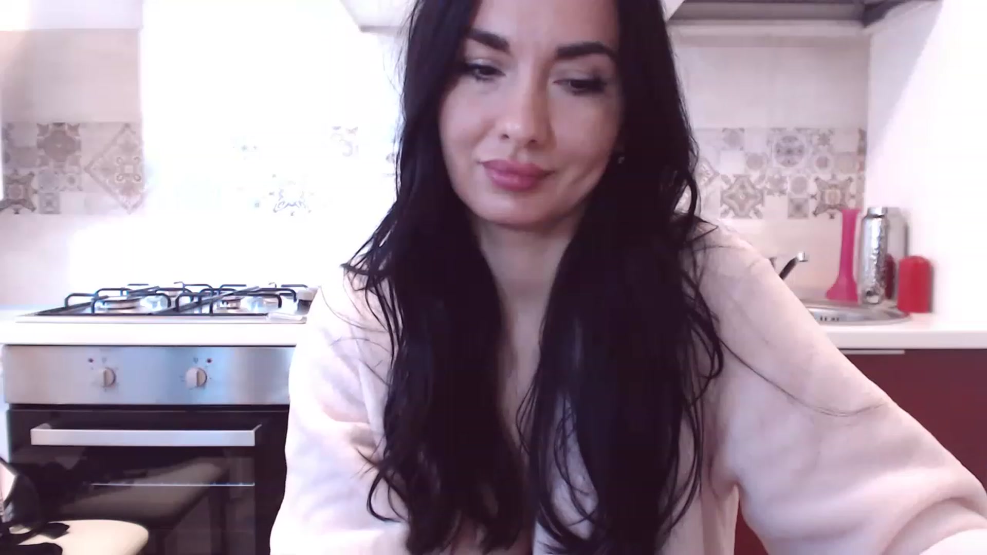 Gallery image thumbnail from CaffeeLatte's myfreecams stream on, 01/02/2023, 09:44 image 17 of 20
