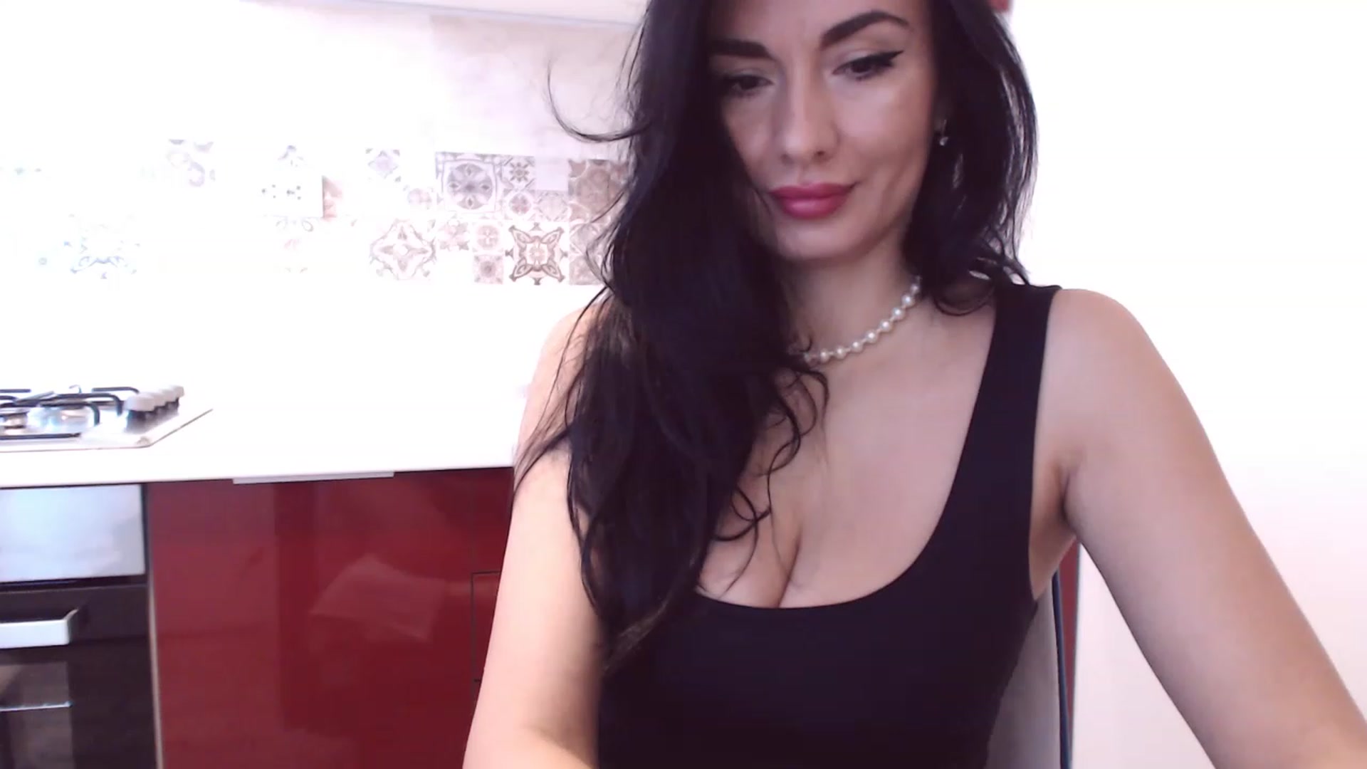 Gallery image thumbnail from CaffeeLatte's myfreecams stream on, 01/03/2023, 09:20 image 11 of 20