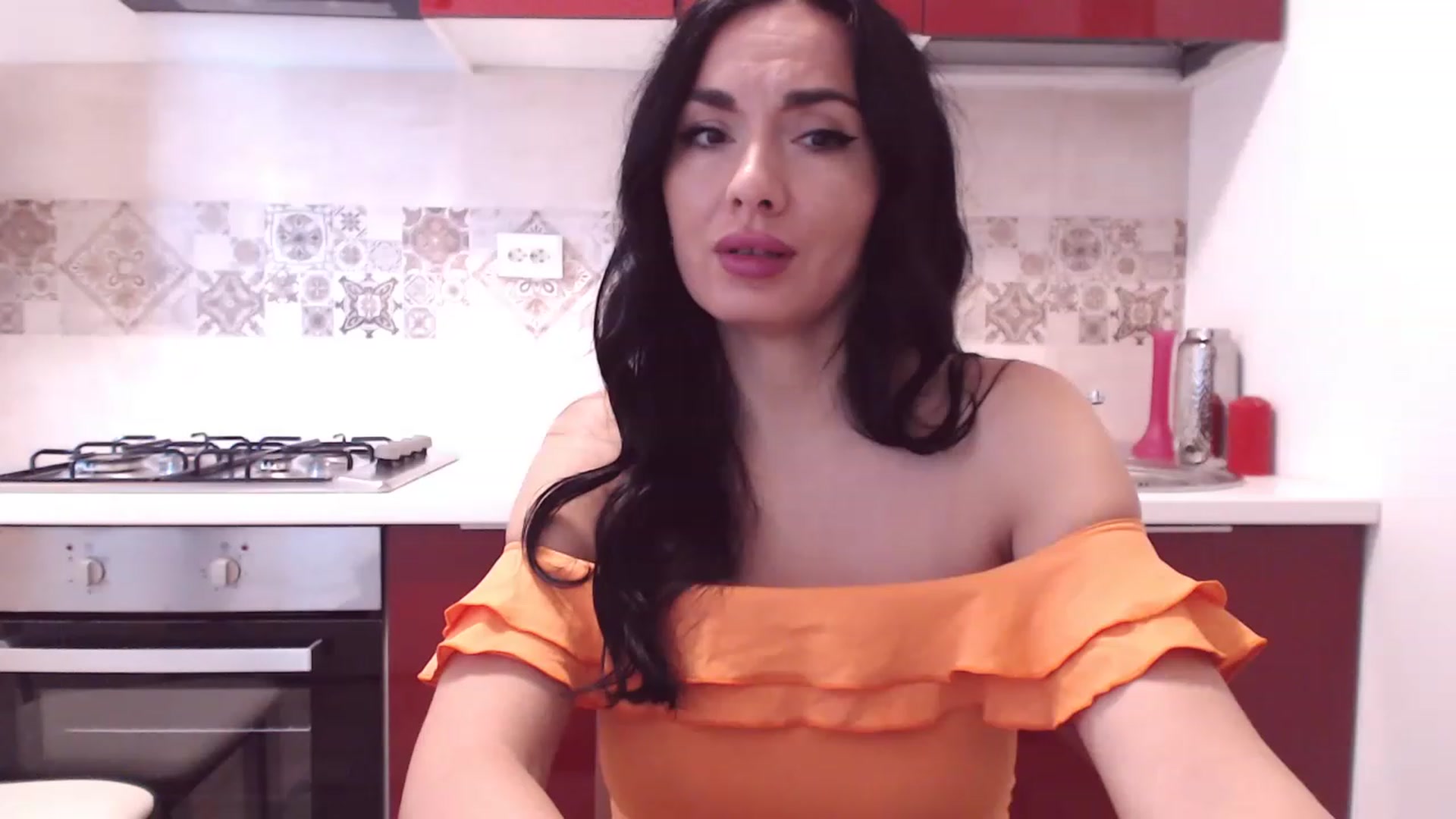 Gallery image thumbnail from CaffeeLatte's myfreecams stream on, 01/05/2023, 07:58 image 17 of 20
