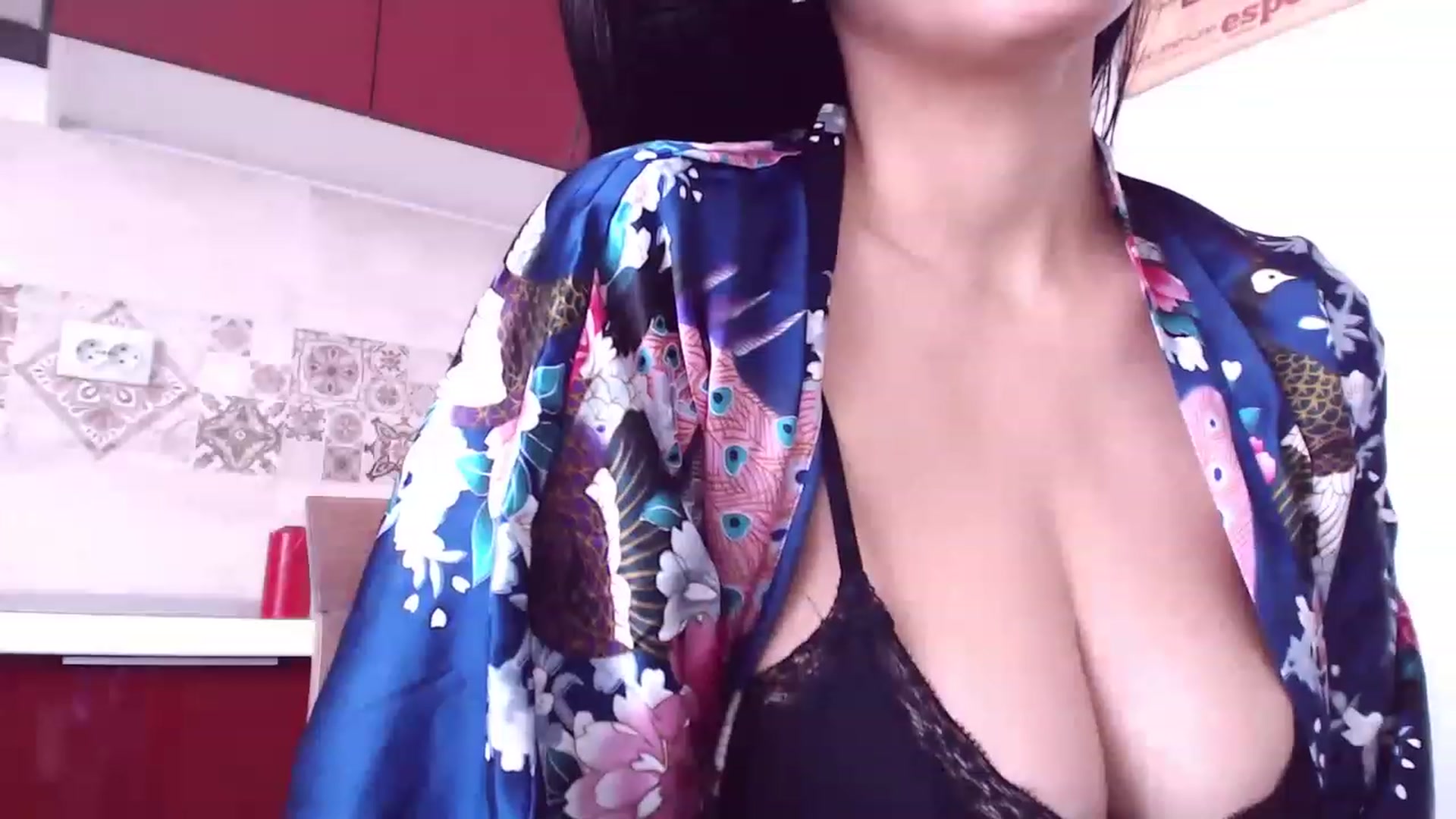 Gallery image thumbnail from CaffeeLatte's myfreecams stream on, 03/18/2023, 07:08 image 10 of 20