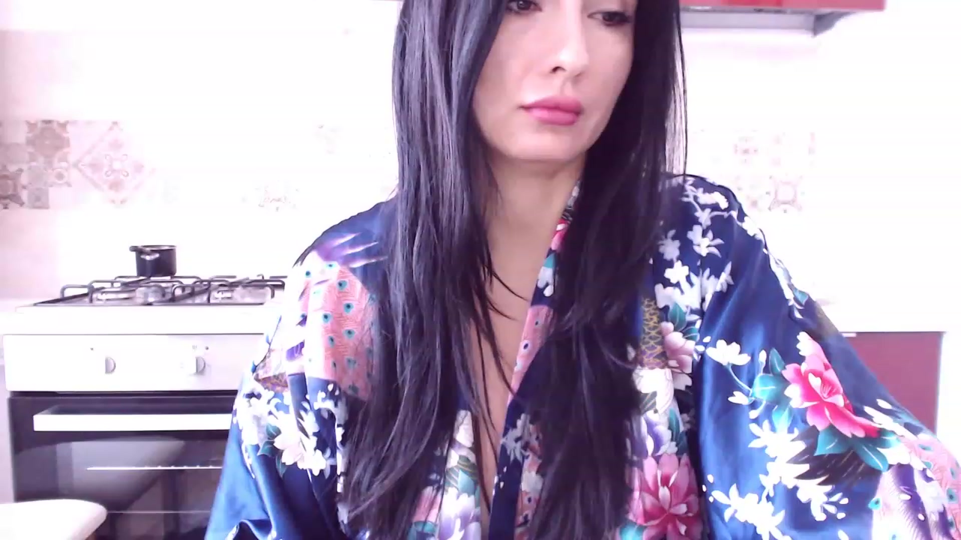 Gallery image thumbnail from CaffeeLatte's myfreecams stream on, 03/18/2023, 07:08 image 18 of 20