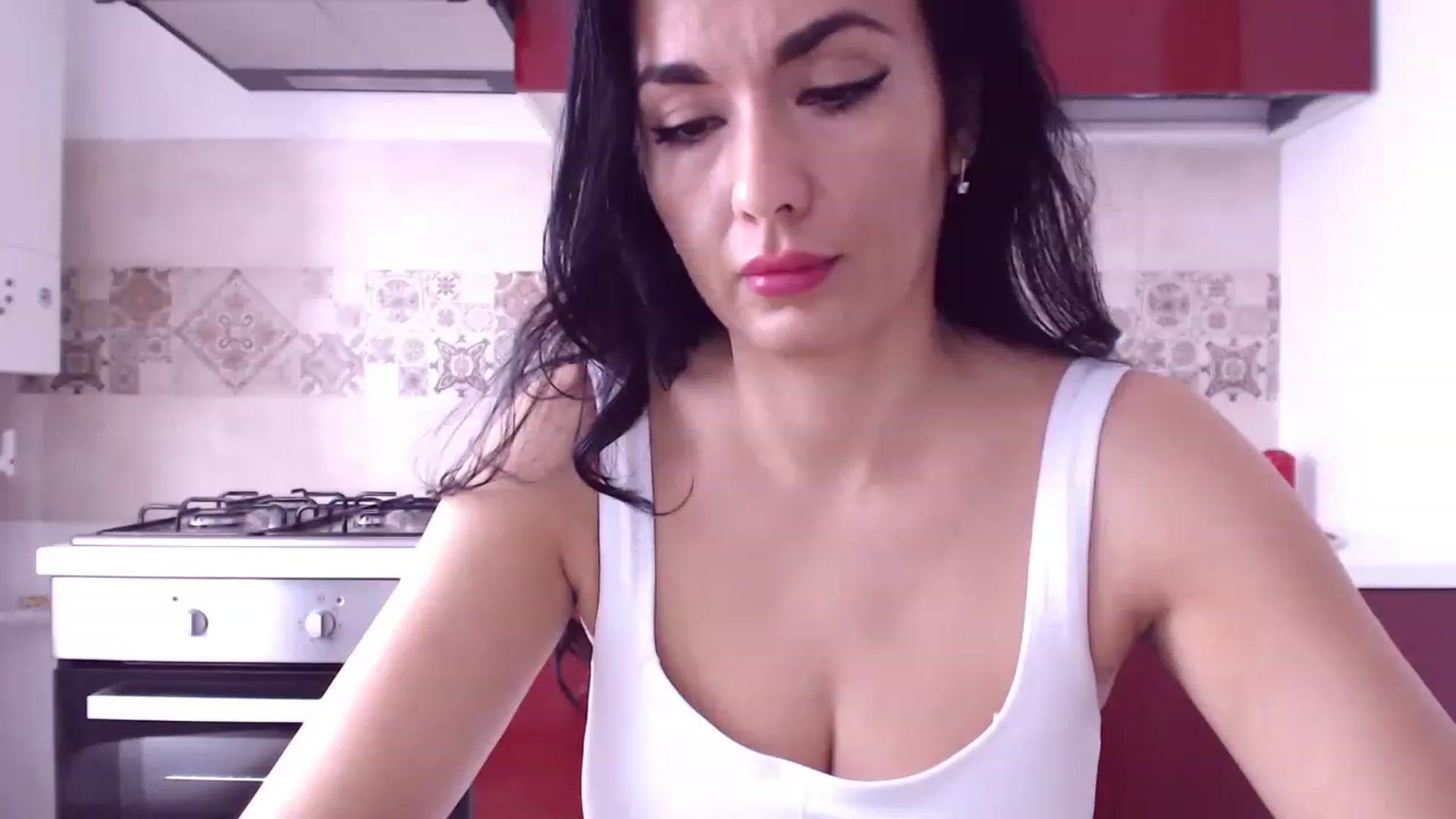 Gallery image thumbnail from CaffeeLatte's myfreecams stream on, 03/22/2023, 07:44 image 13 of 20