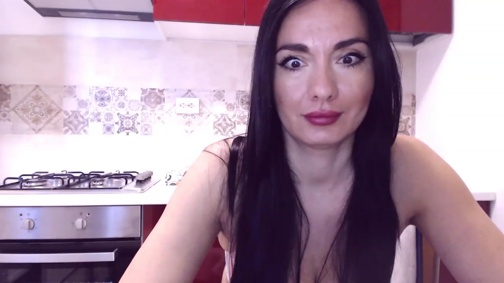 Gallery image thumbnail from CaffeeLatte's myfreecams stream on, 03/31/2023, 08:29 image 8 of 20
