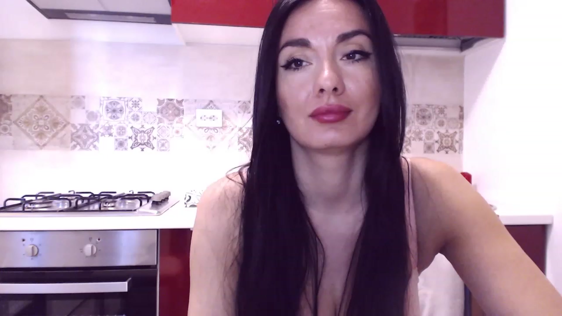 Gallery image thumbnail from CaffeeLatte's myfreecams stream on, 03/31/2023, 08:29 image 7 of 20