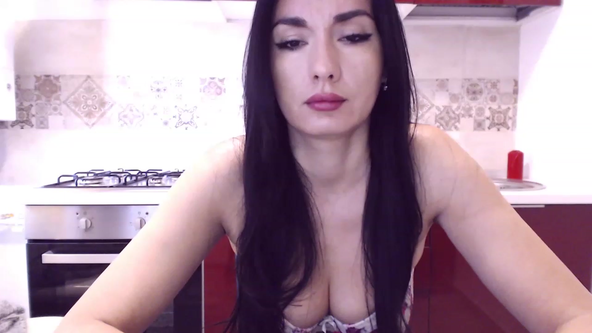 Gallery image thumbnail from CaffeeLatte's myfreecams stream on, 04/01/2023, 07:06 image 15 of 20