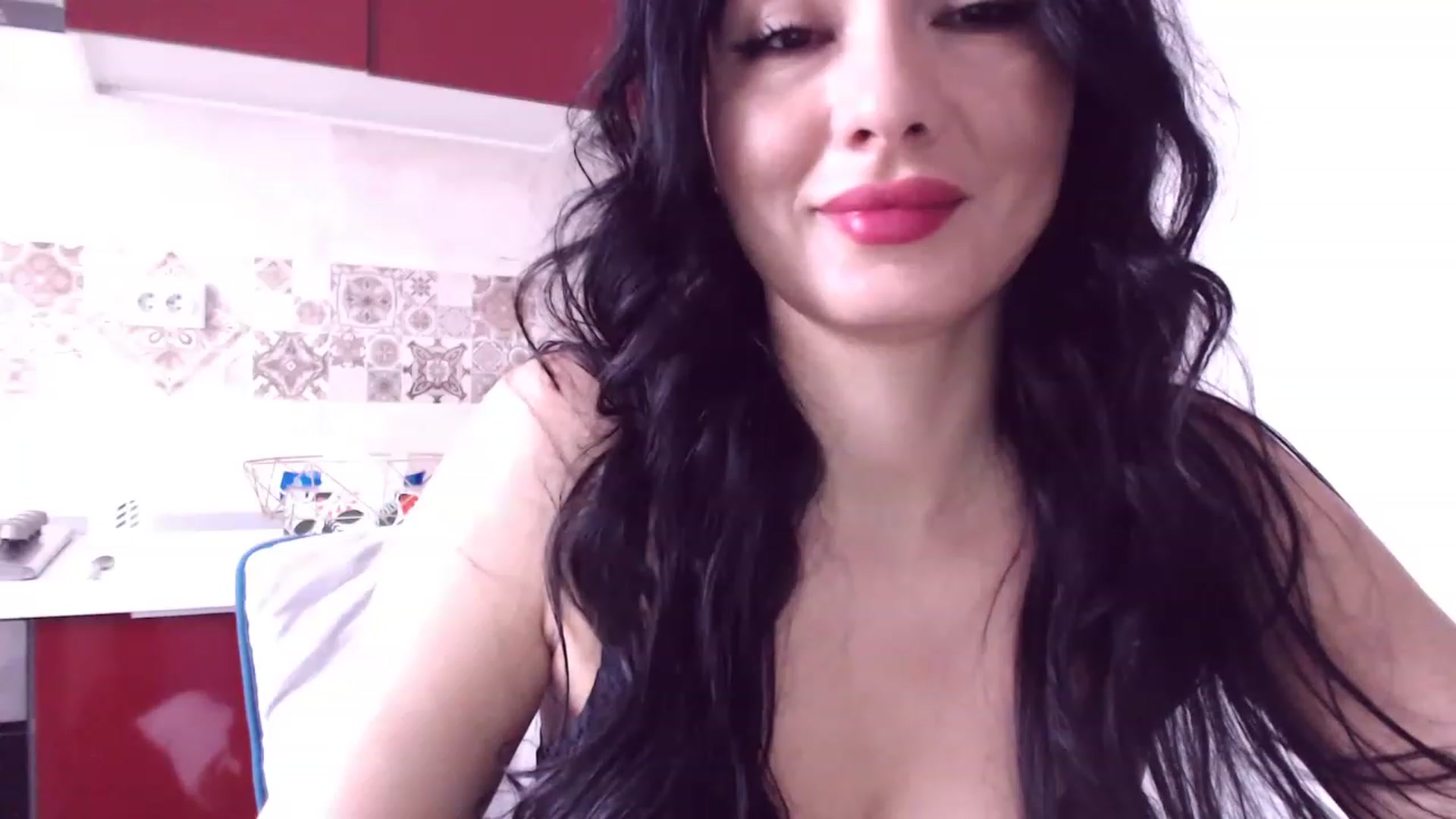 Gallery image thumbnail from CaffeeLatte's myfreecams stream on, 04/04/2023, 07:19 image 4 of 20